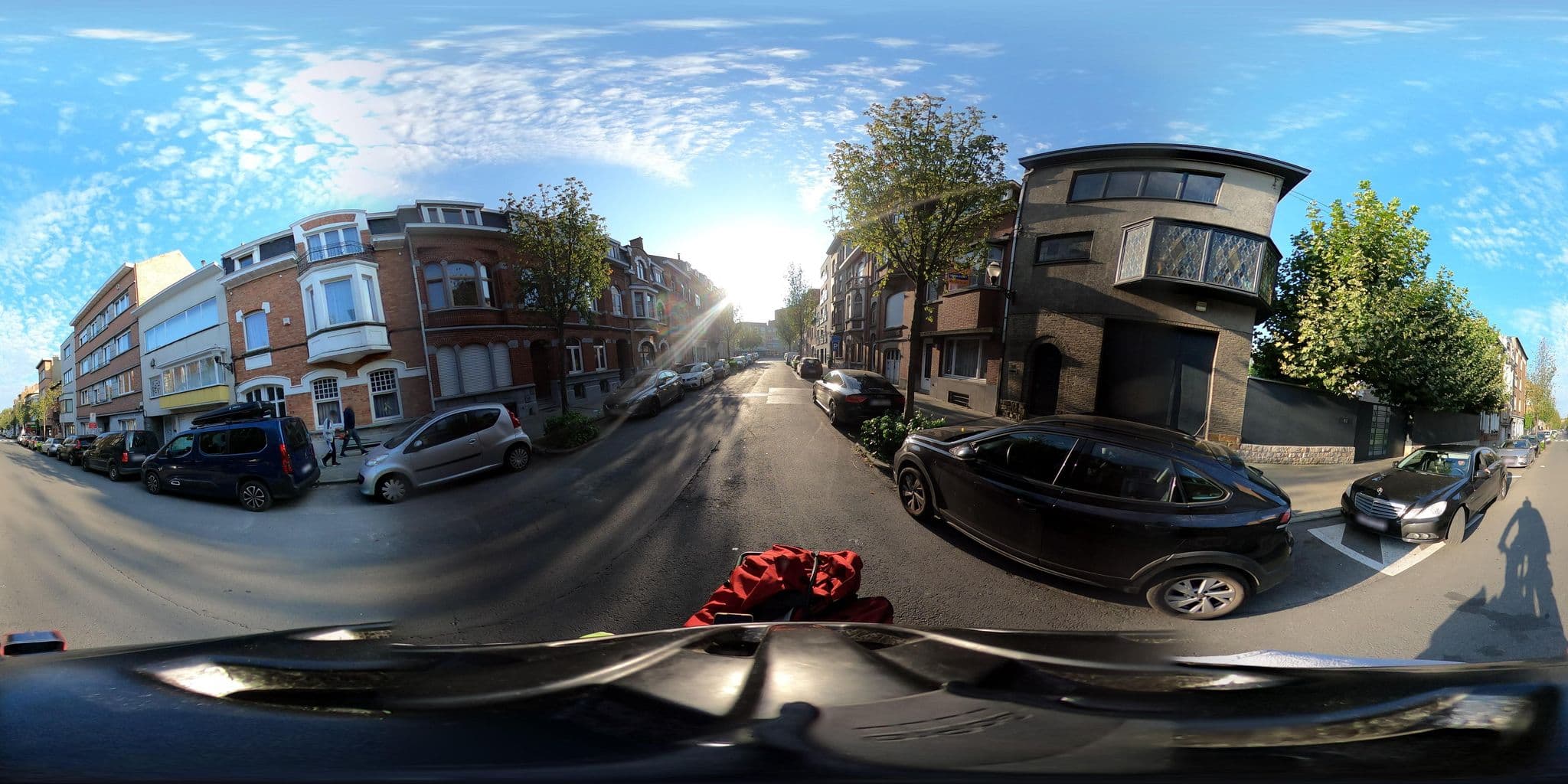 Street view near Lenoir96, Jette — © RaphaelPasLoin (CC BY-SA · Mapillary)