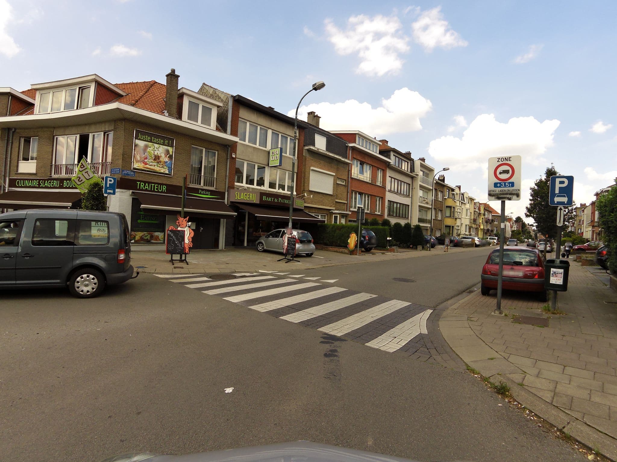 Street view near BAPAZI Brussels City Apartments, Wemmel — © zors1843 (CC BY-SA · Mapillary)