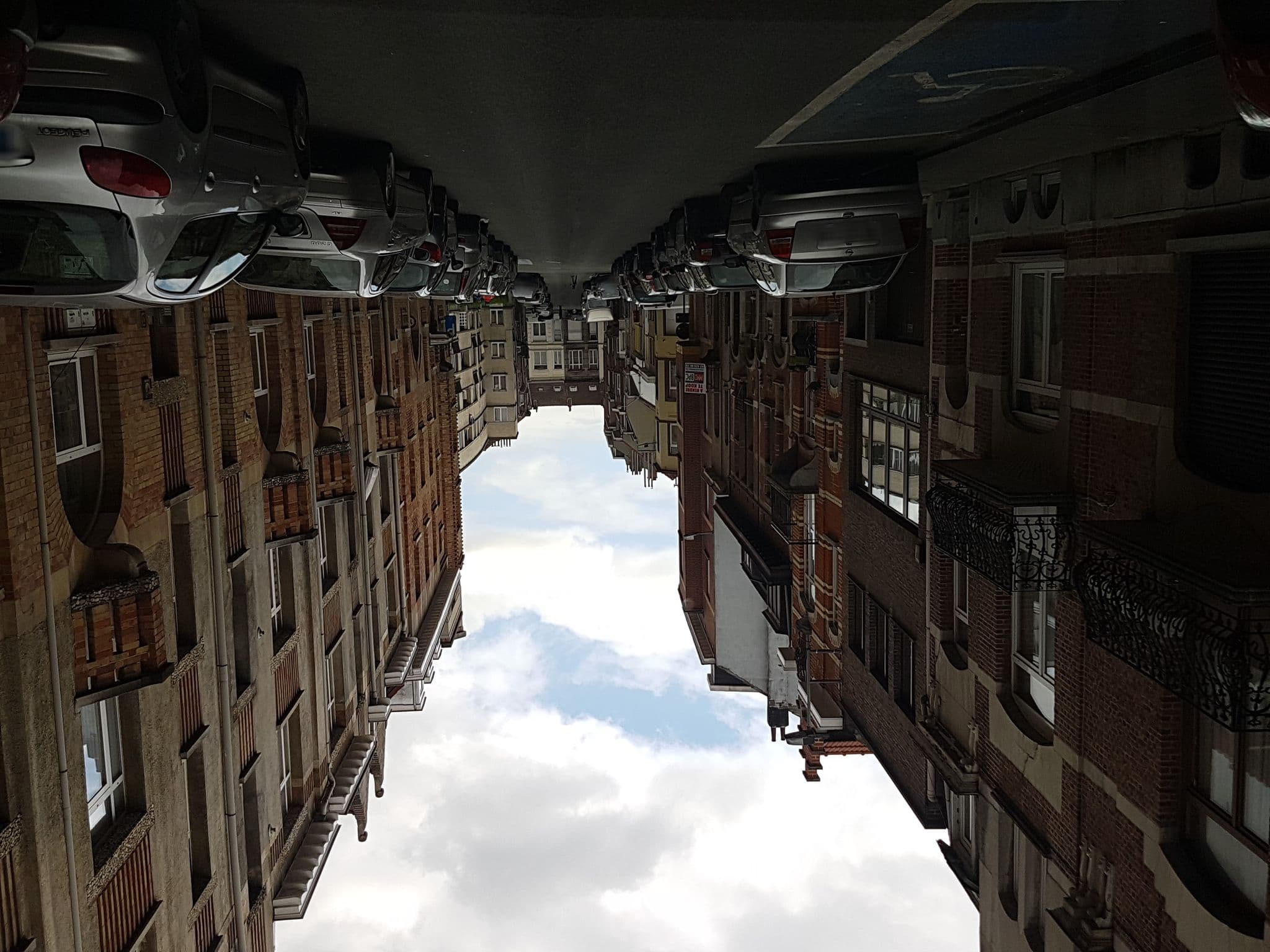 Street view near La Maison Rouge, Jette — © filipc (CC BY-SA · Mapillary)