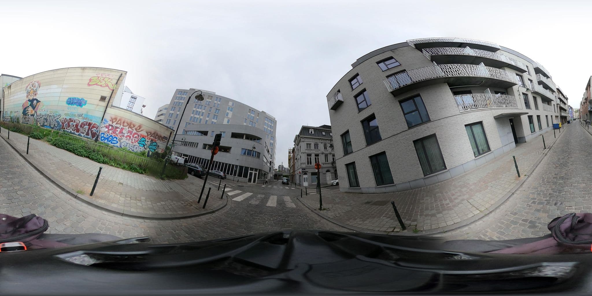 Street view near Giel’s Club 2.0🏠💥, Brussels — © RaphaelPasLoin (CC BY-SA · Mapillary)