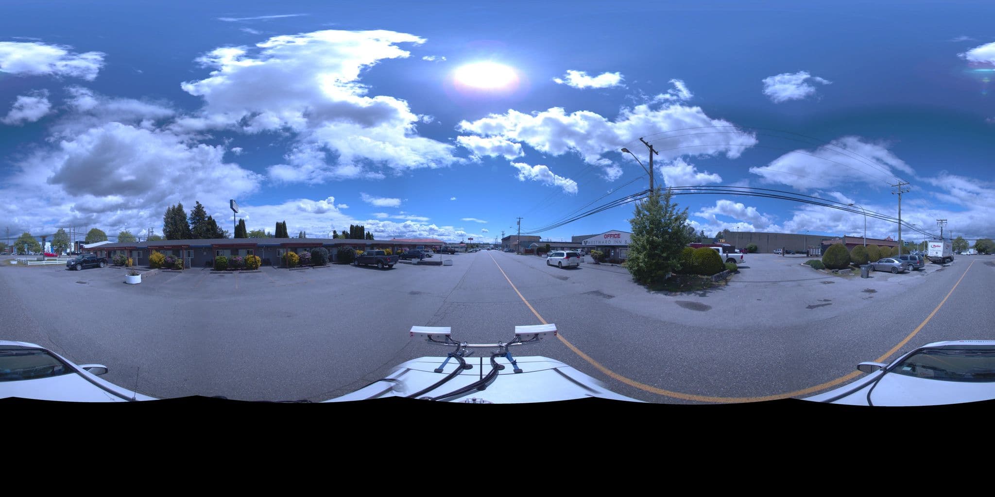Street view near Westward Inn & Suites, Willoughby — © yzhao (CC BY-SA · Mapillary)