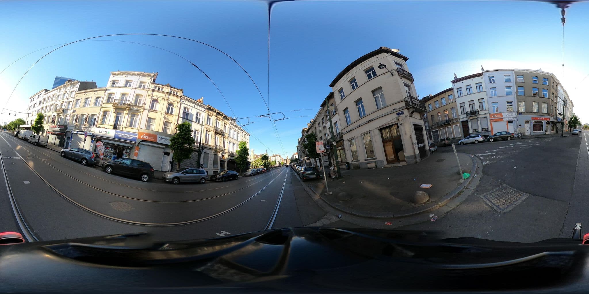 Street view near Hotel De Midi, Saint-Gilles — © RaphaelPasLoin (CC BY-SA · Mapillary)
