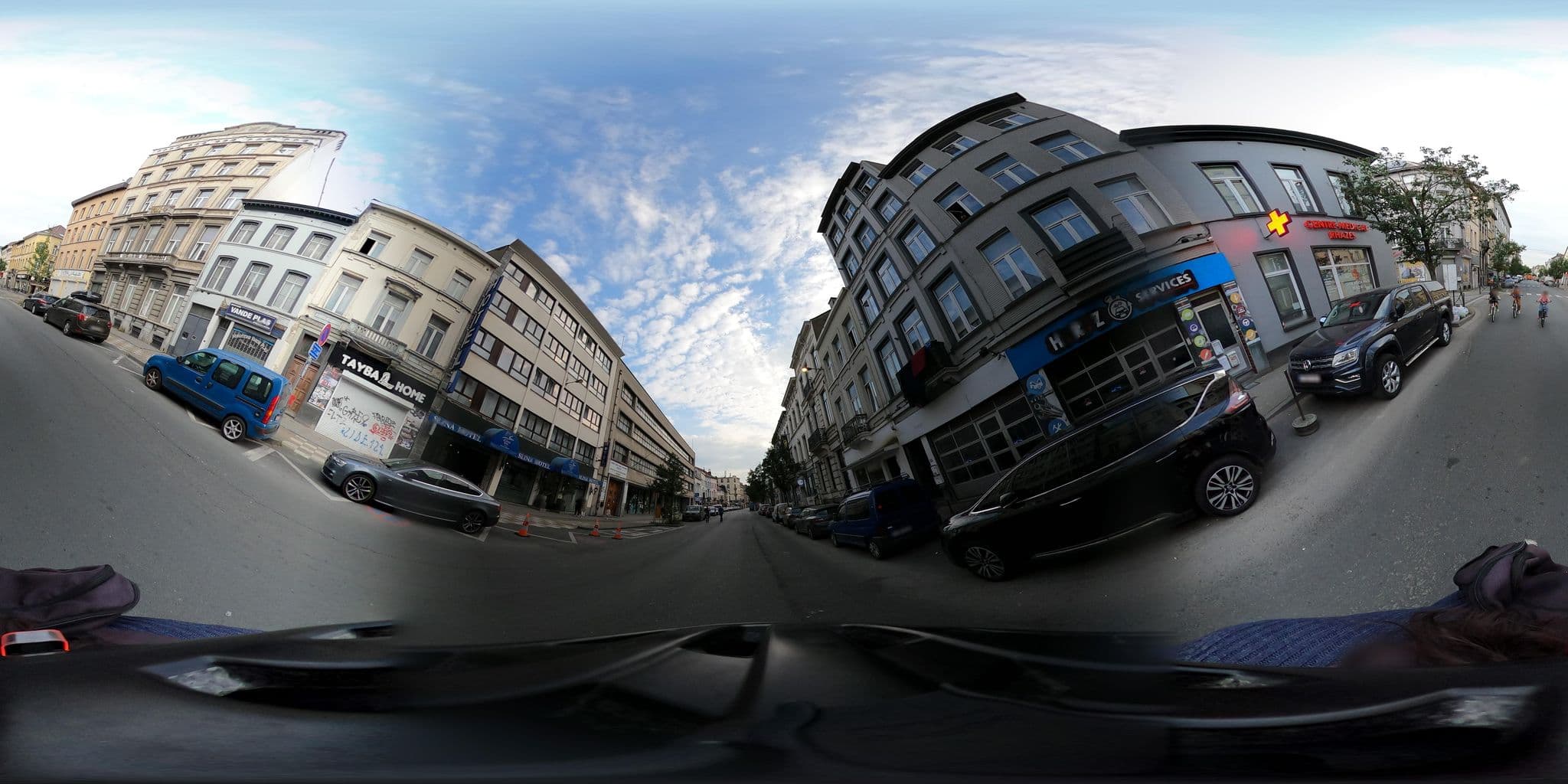 Street view near Slina Hotel, Brussels — © RaphaelPasLoin (CC BY-SA · Mapillary)