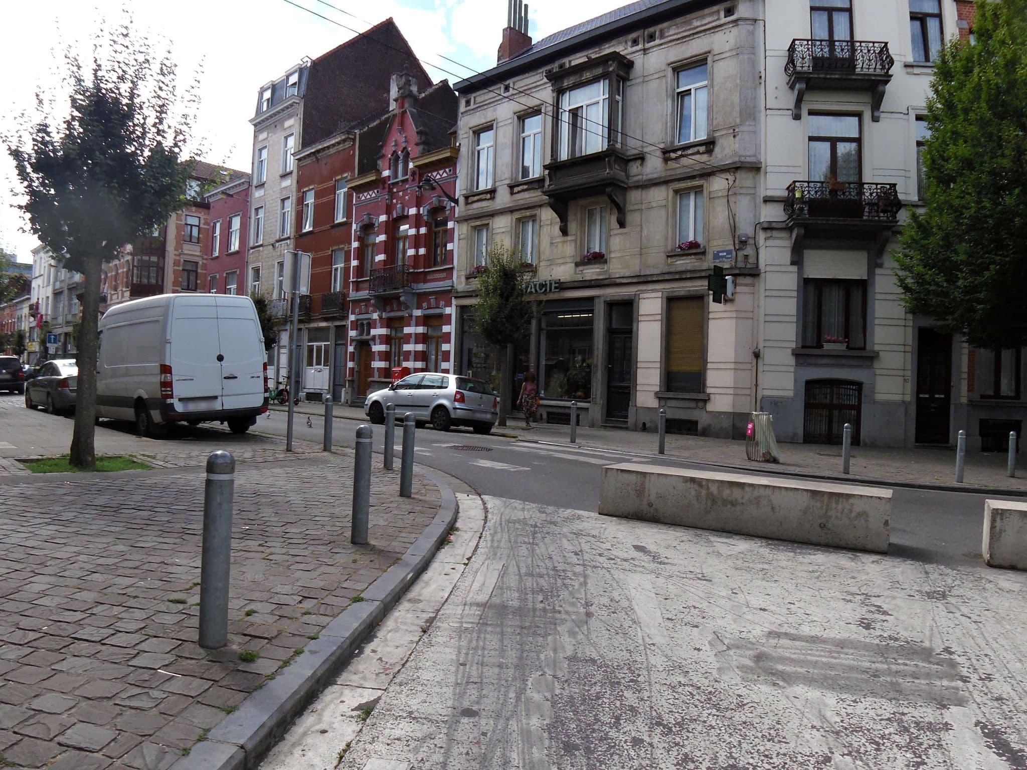 Street view near Ed baby Apartment, Anderlecht — © thierry1030 (CC BY-SA · Mapillary)