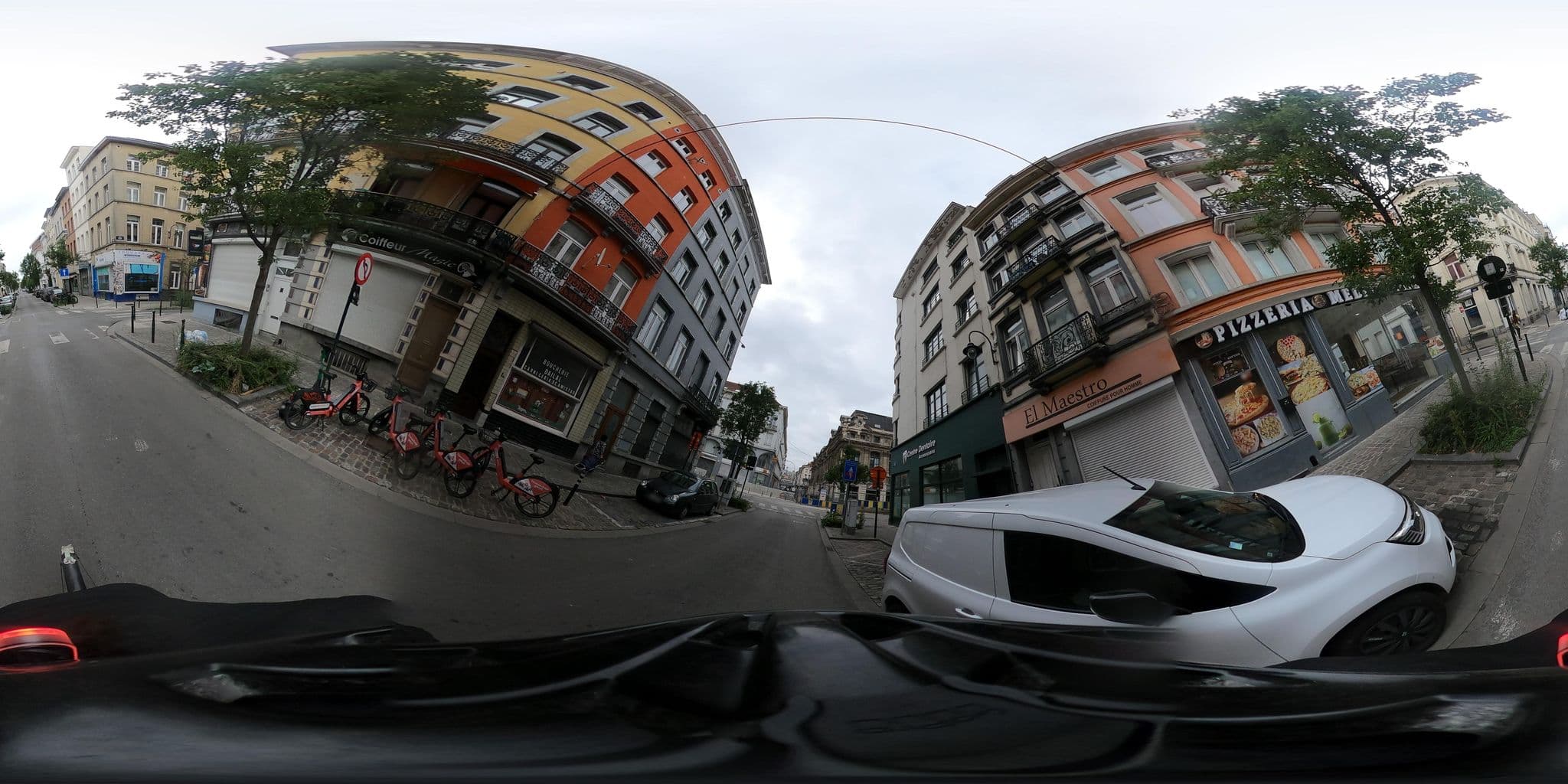 Street view near Hotel Solys Lemonnier, Brussels — © RaphaelPasLoin (CC BY-SA · Mapillary)