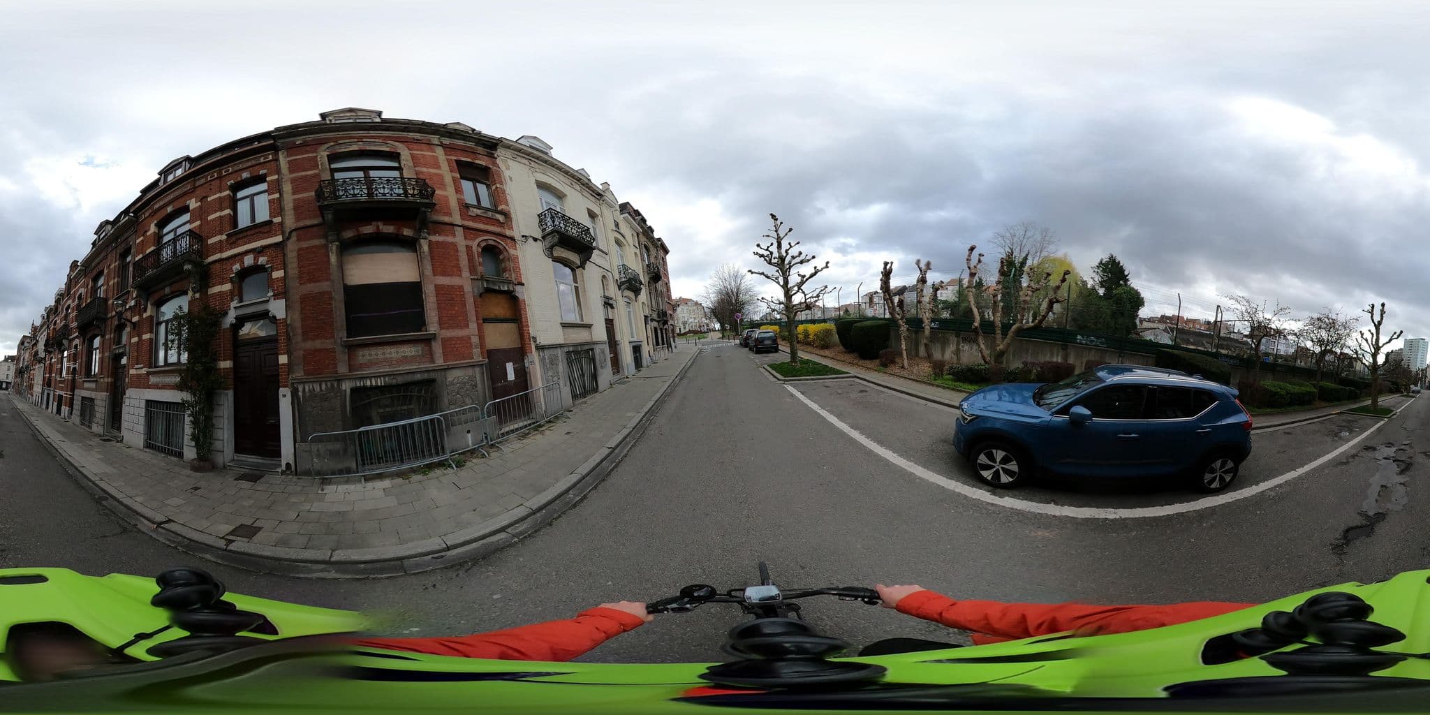 Street view near Dame de Carreau, Koekelberg — © RRRz (CC BY-SA · Mapillary)