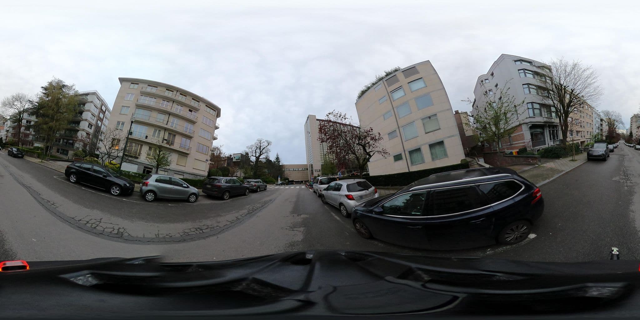 Street view near Apartment Jeanne, Etterbeek — © RaphaelPasLoin (CC BY-SA · Mapillary)