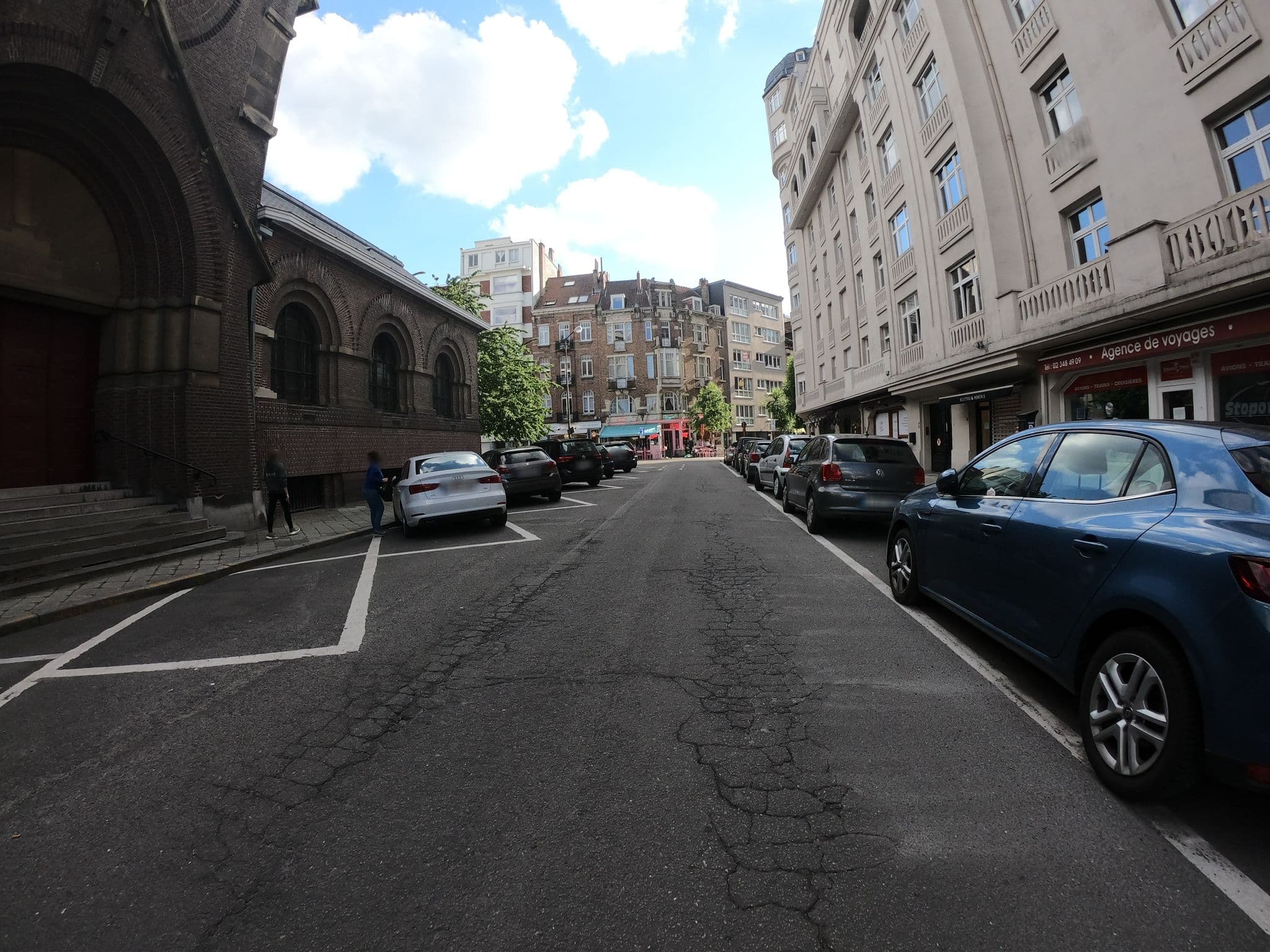 Street view near The Four B. Bed & Breakfast, Saint-Gilles — © joostjakob (CC BY-SA · Mapillary)