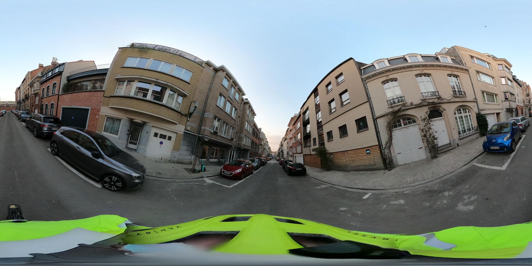 Street view near Chez Marie B&B, Etterbeek — © Stefdegreef (CC BY-SA · Mapillary)