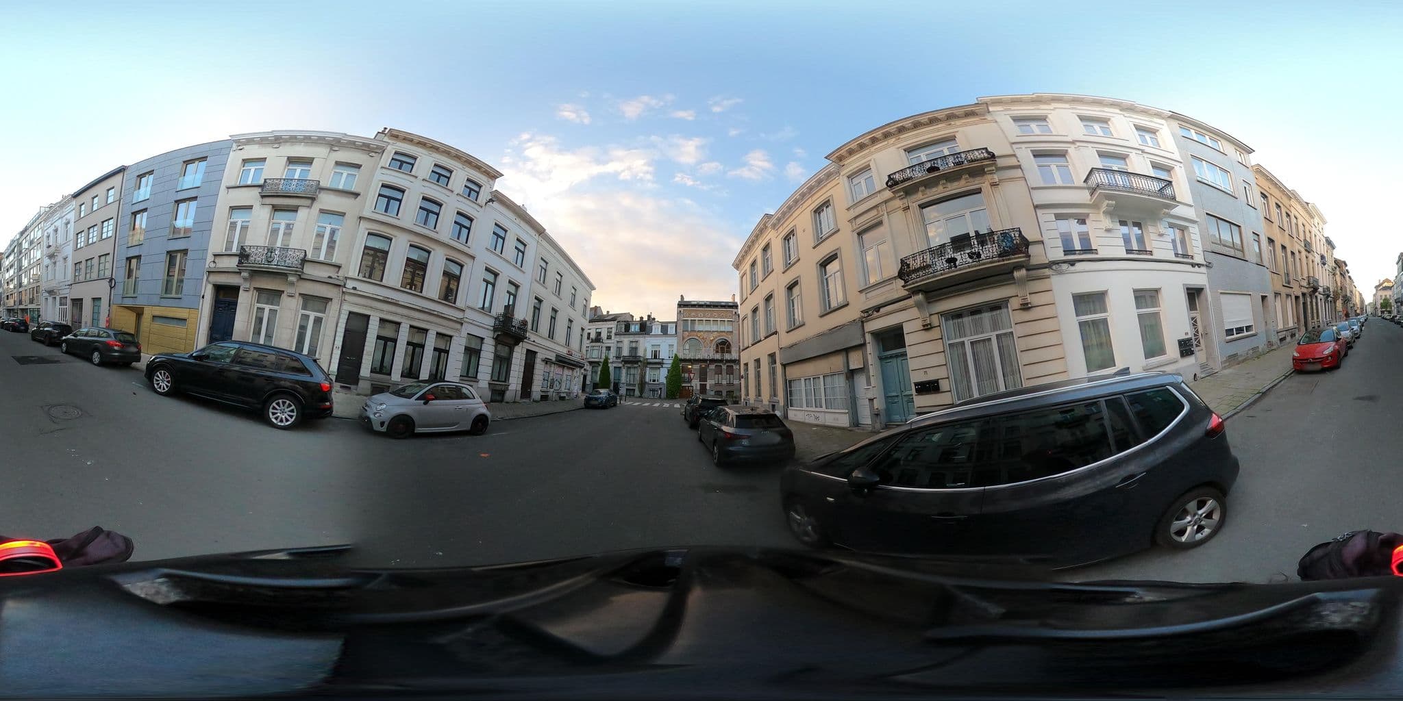Street view near Easyliving Belgium, Ixelles — © RaphaelPasLoin (CC BY-SA · Mapillary)
