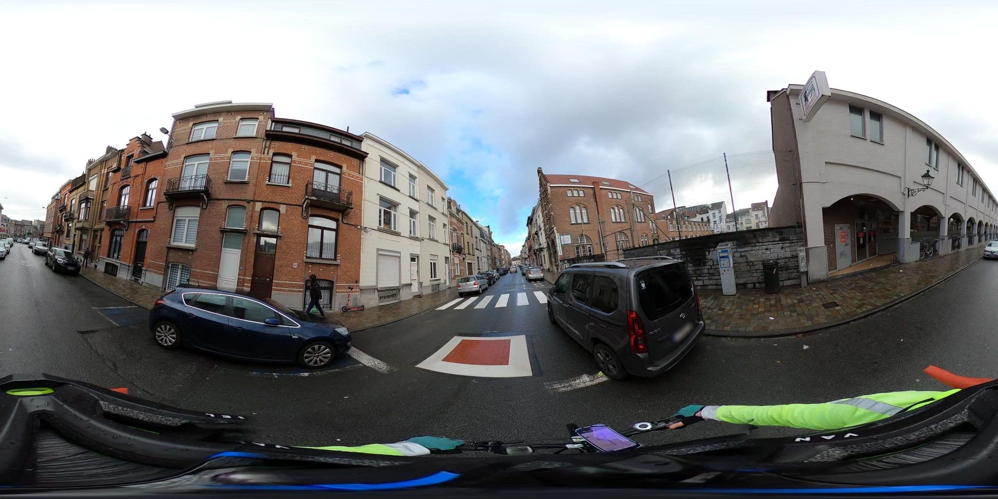 Street view near Mini Loft ULB DELTA area with terrace, Etterbeek — © Stefdegreef (CC BY-SA · Mapillary)