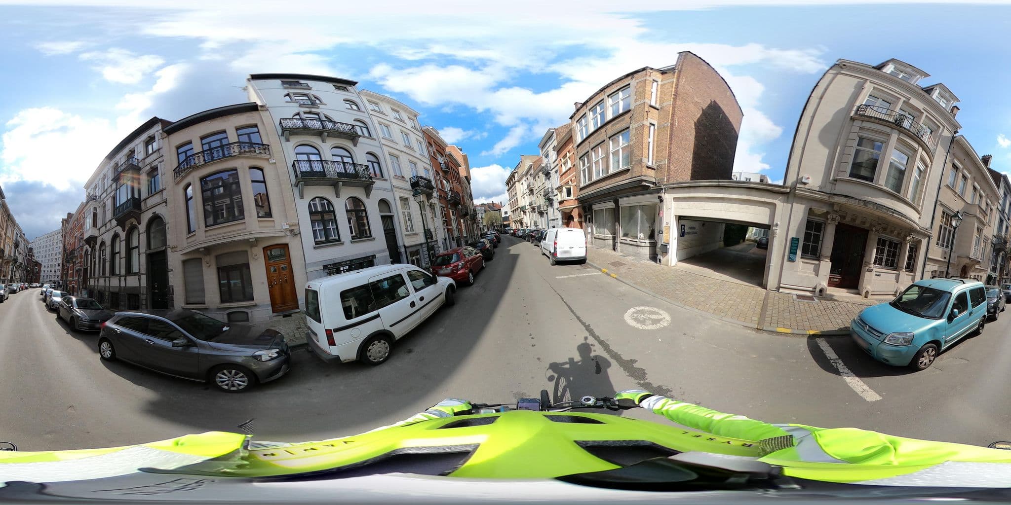 Street view near Bras De L Autre Morphee, Saint-Gilles — © Stefdegreef (CC BY-SA · Mapillary)
