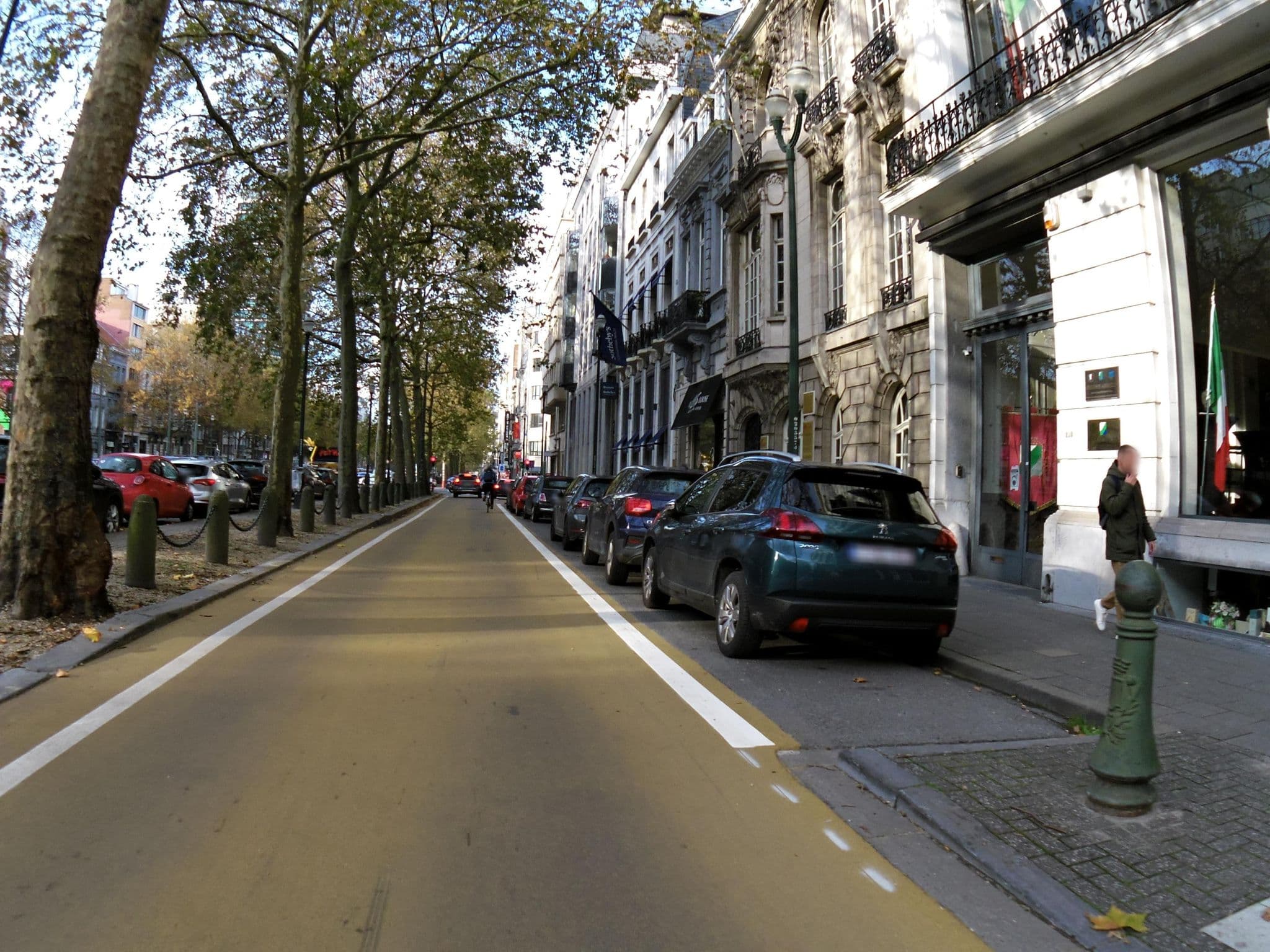 Street view near The Contact Factory, Ixelles — © thierry1030 (CC BY-SA · Mapillary)