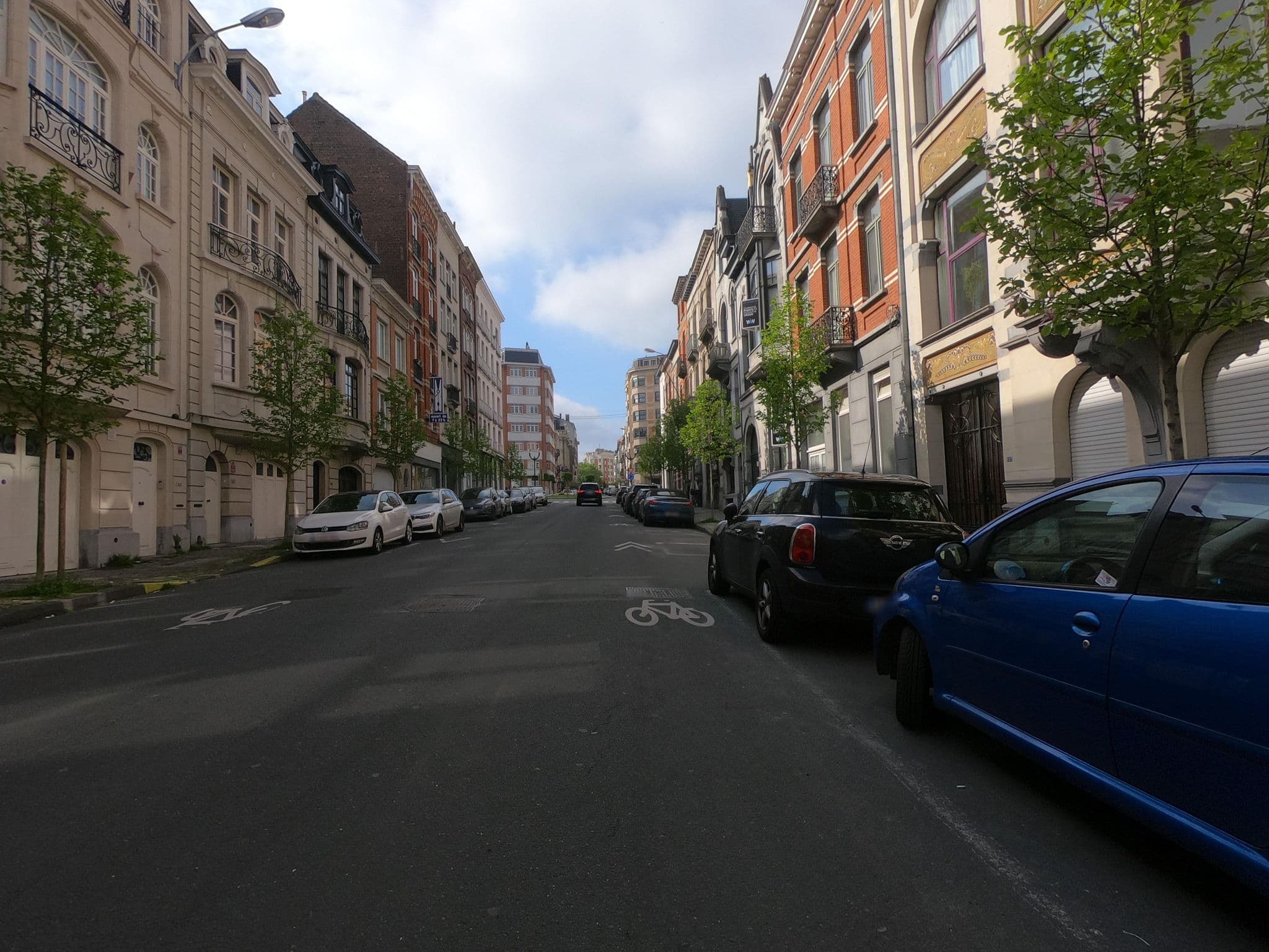 Street view near The White House Bed and Breakfast, Ixelles — © thierry1030 (CC BY-SA · Mapillary)