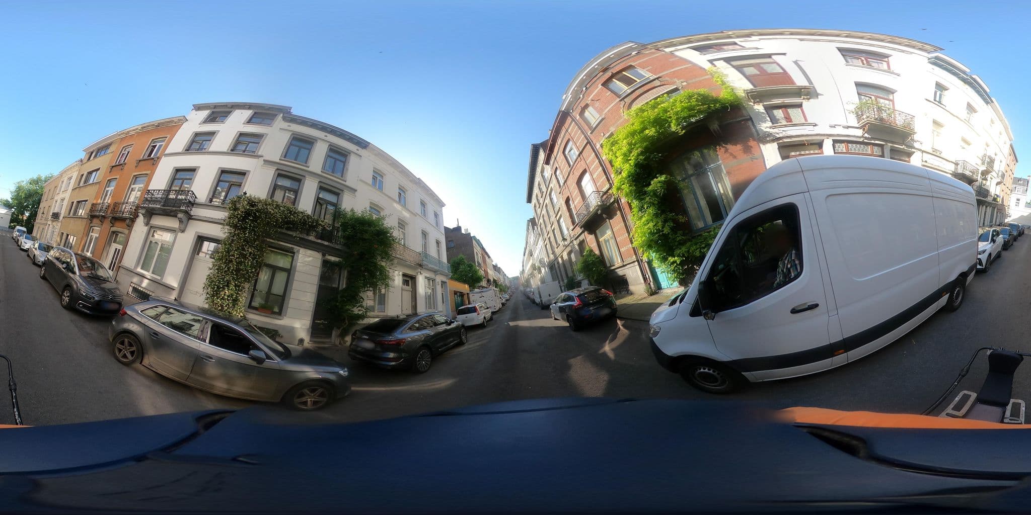 Street view near Apartments Maison Privée, Saint-Gilles — © thierry1030 (CC BY-SA · Mapillary)