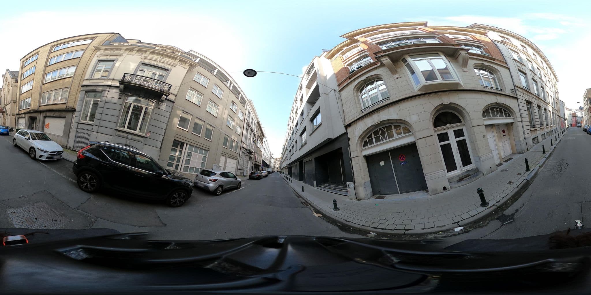 Street view near Stassart Halldis Apartments, Ixelles — © RaphaelPasLoin (CC BY-SA · Mapillary)