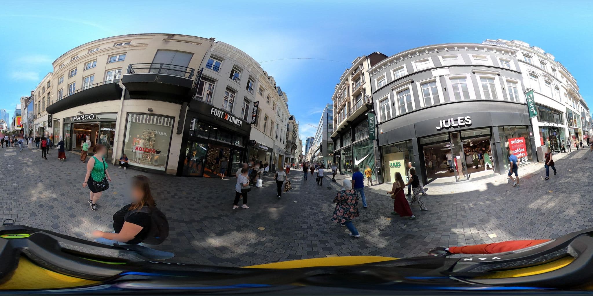 Street view near Abberdeen, Brussels — © Stefdegreef (CC BY-SA · Mapillary)