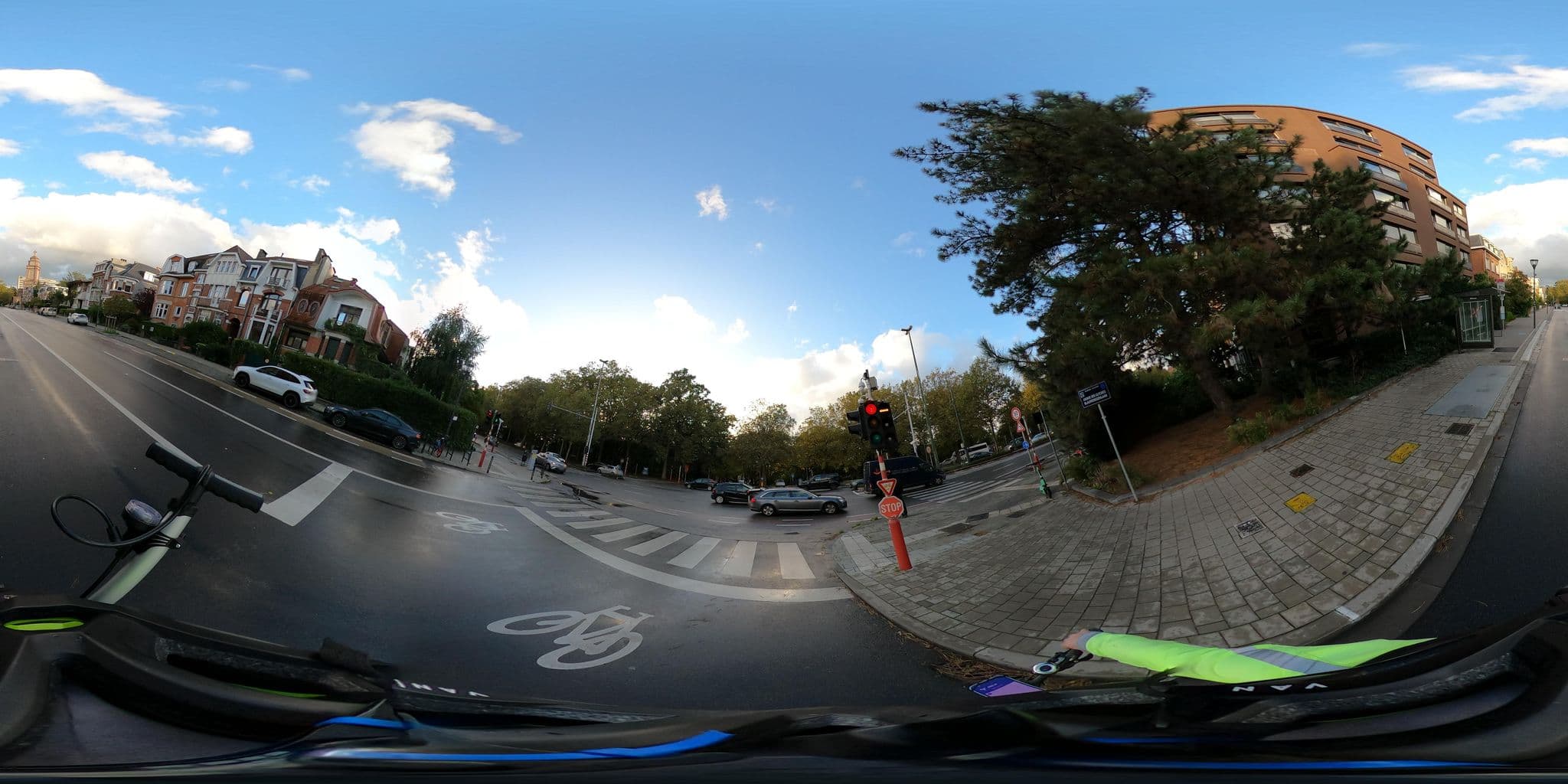 Street view near Flathotel Lambermont, Schaerbeek — © Stefdegreef (CC BY-SA · Mapillary)