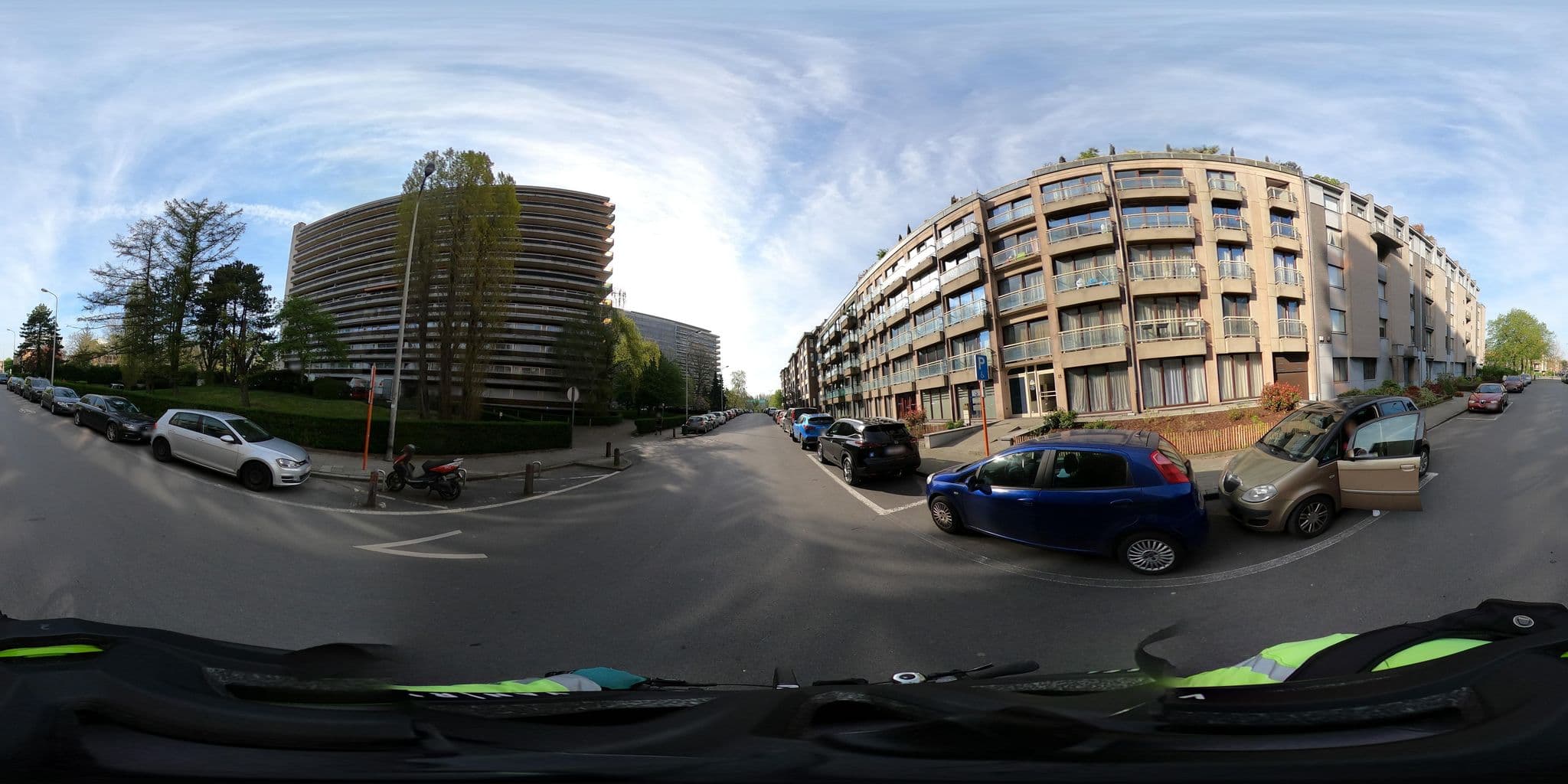 Street view near Freesias Cosy, Schaerbeek — © Stefdegreef (CC BY-SA · Mapillary)