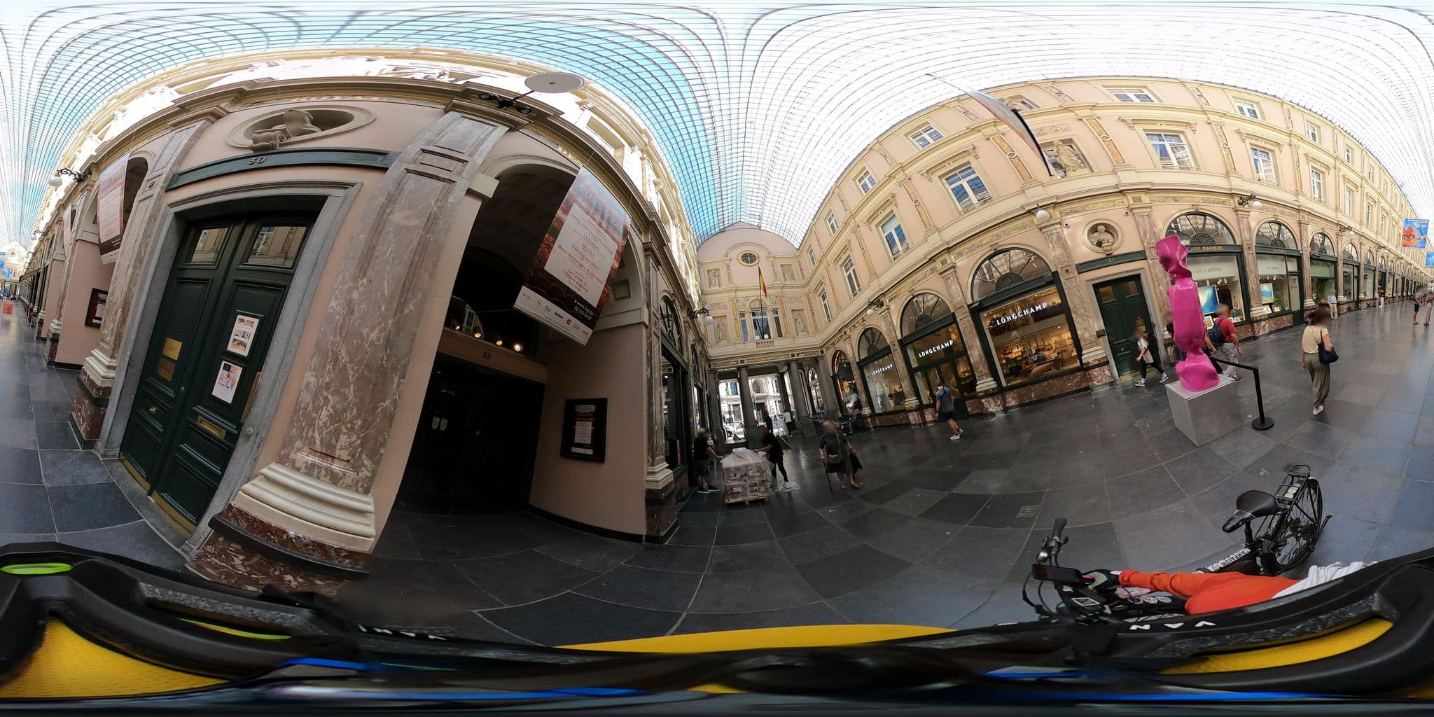 Street view near Orange Cannelle Apartments - Galeries St-Hubert, Brussels — © Stefdegreef (CC BY-SA · Mapillary)