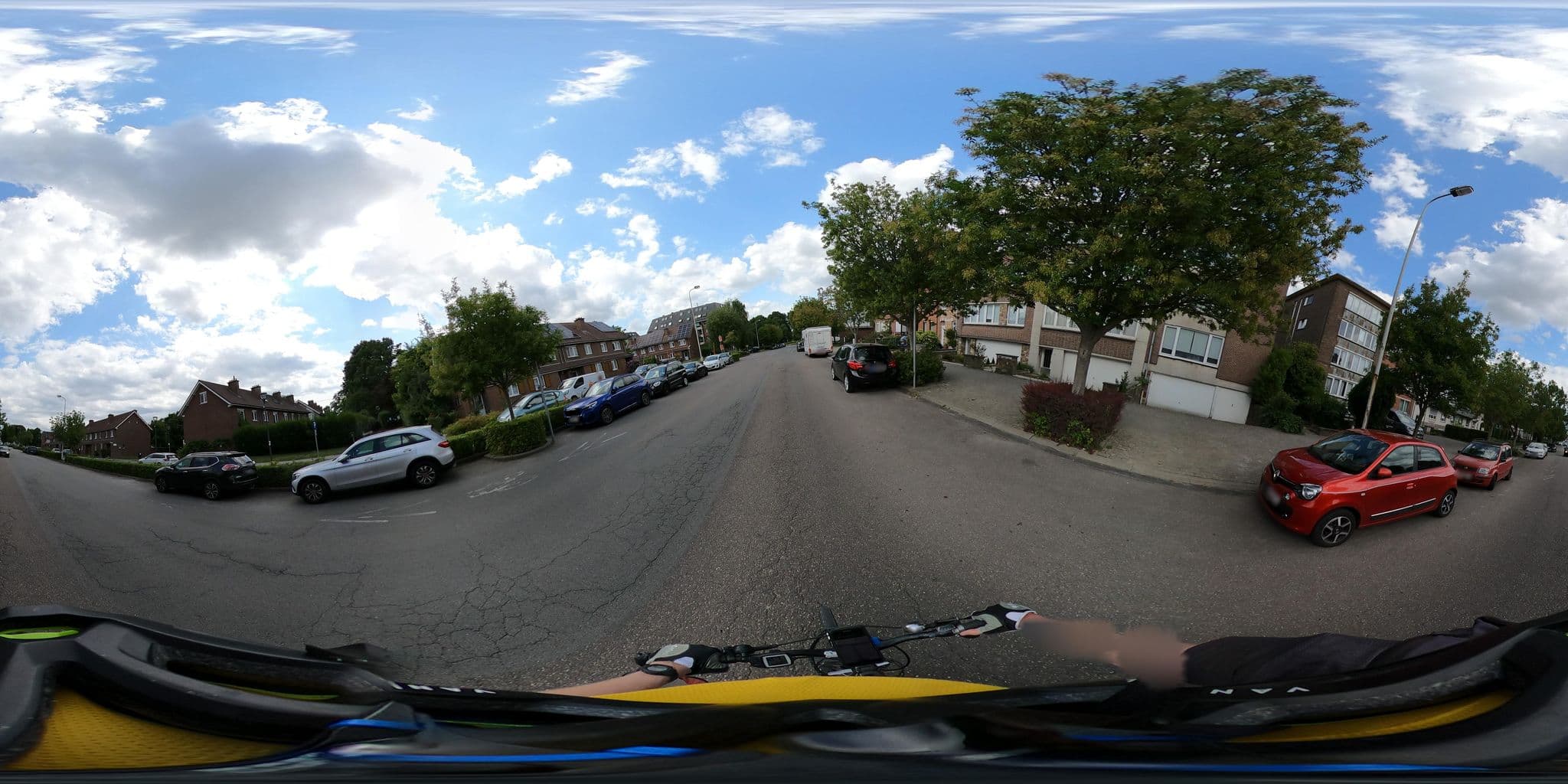 Street view near Hotel Cortina, Evere — © Stefdegreef (CC BY-SA · Mapillary)