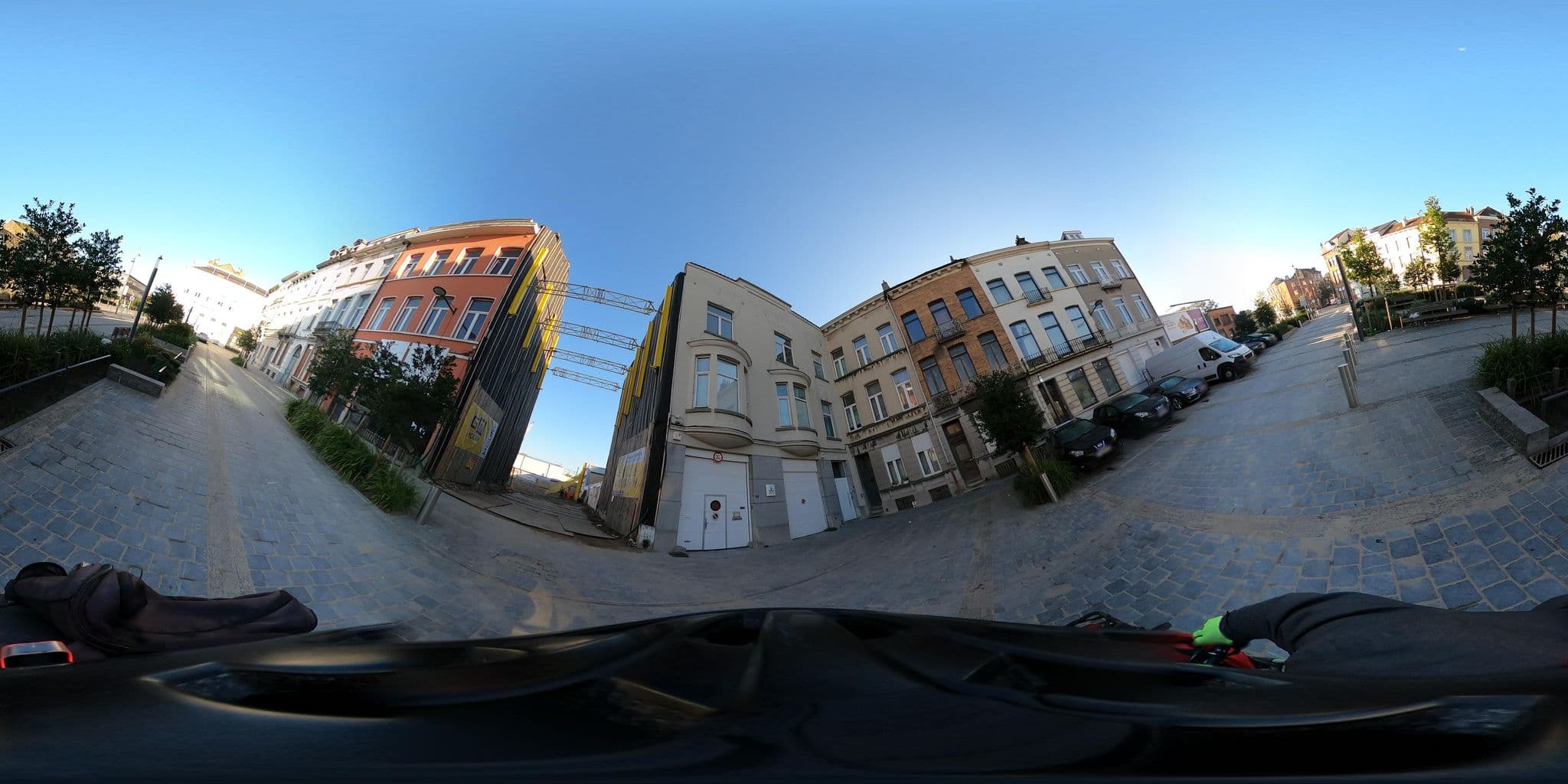 Street view near Hotel Sibelga, Schaerbeek — © RaphaelPasLoin (CC BY-SA · Mapillary)