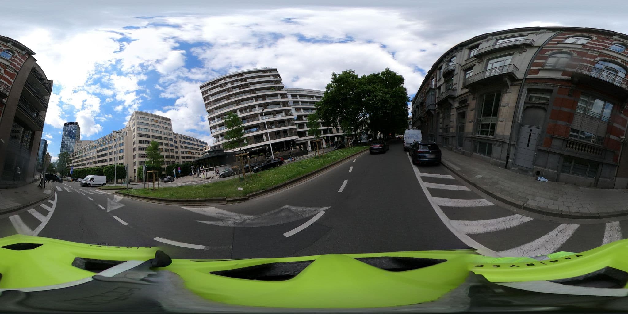 Street view near Livingstone Halldis Apartments, Saint-Josse-ten-Noode — © Stefdegreef (CC BY-SA · Mapillary)