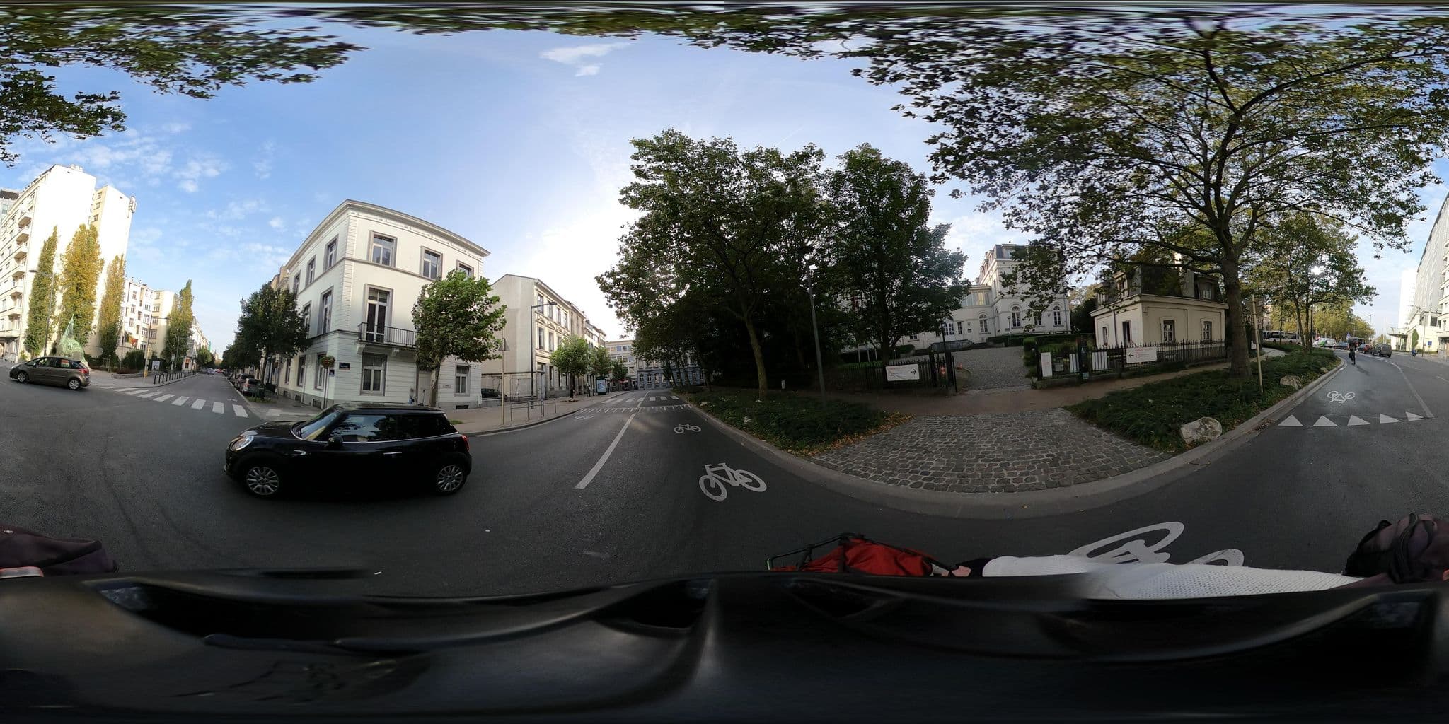 Street view near Welcome to my Place, Saint-Josse-ten-Noode — © RaphaelPasLoin (CC BY-SA · Mapillary)