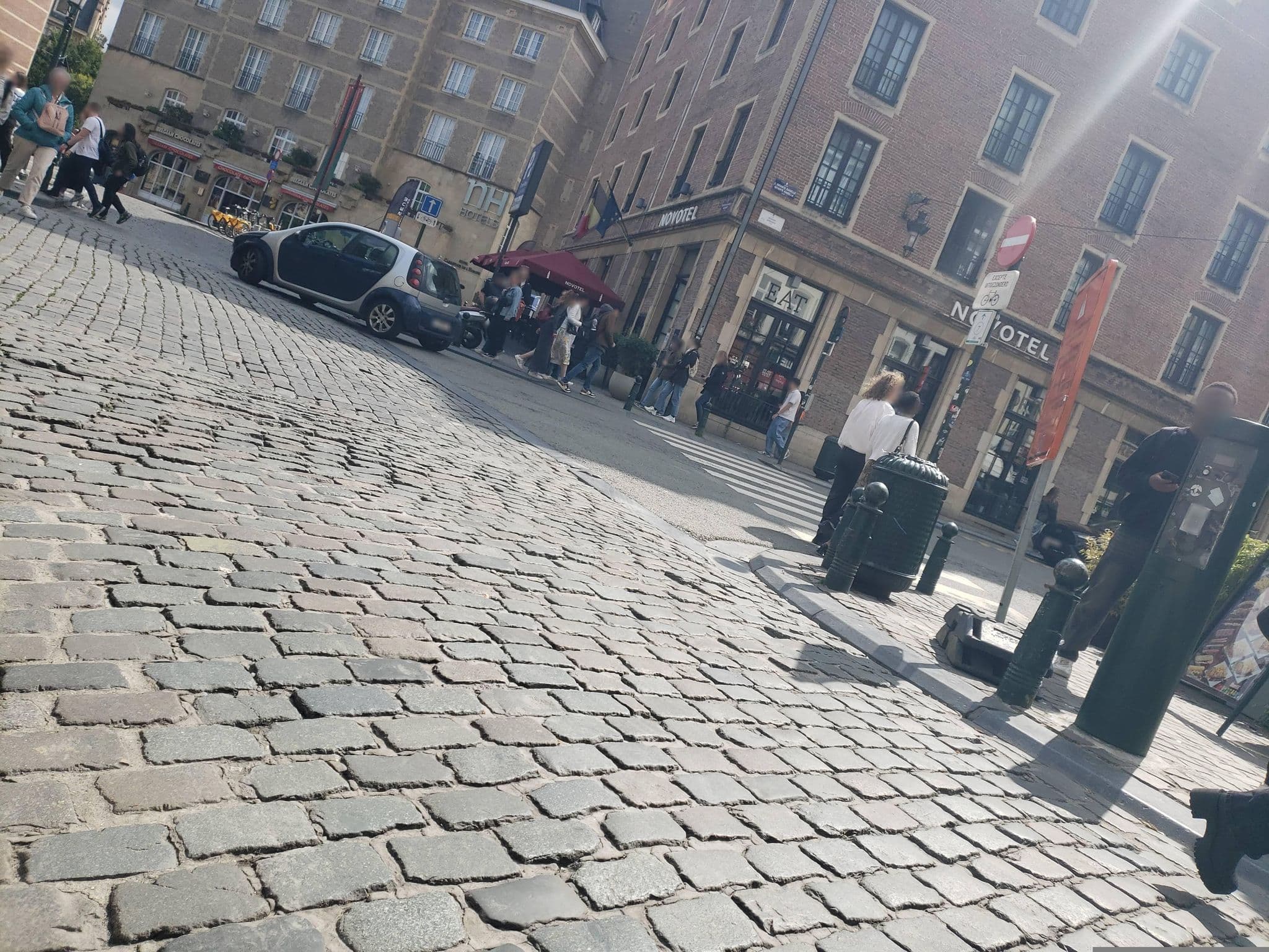 Street view near Hotel Jacques Brel, Brussels — © mapfool (CC BY-SA · Mapillary)