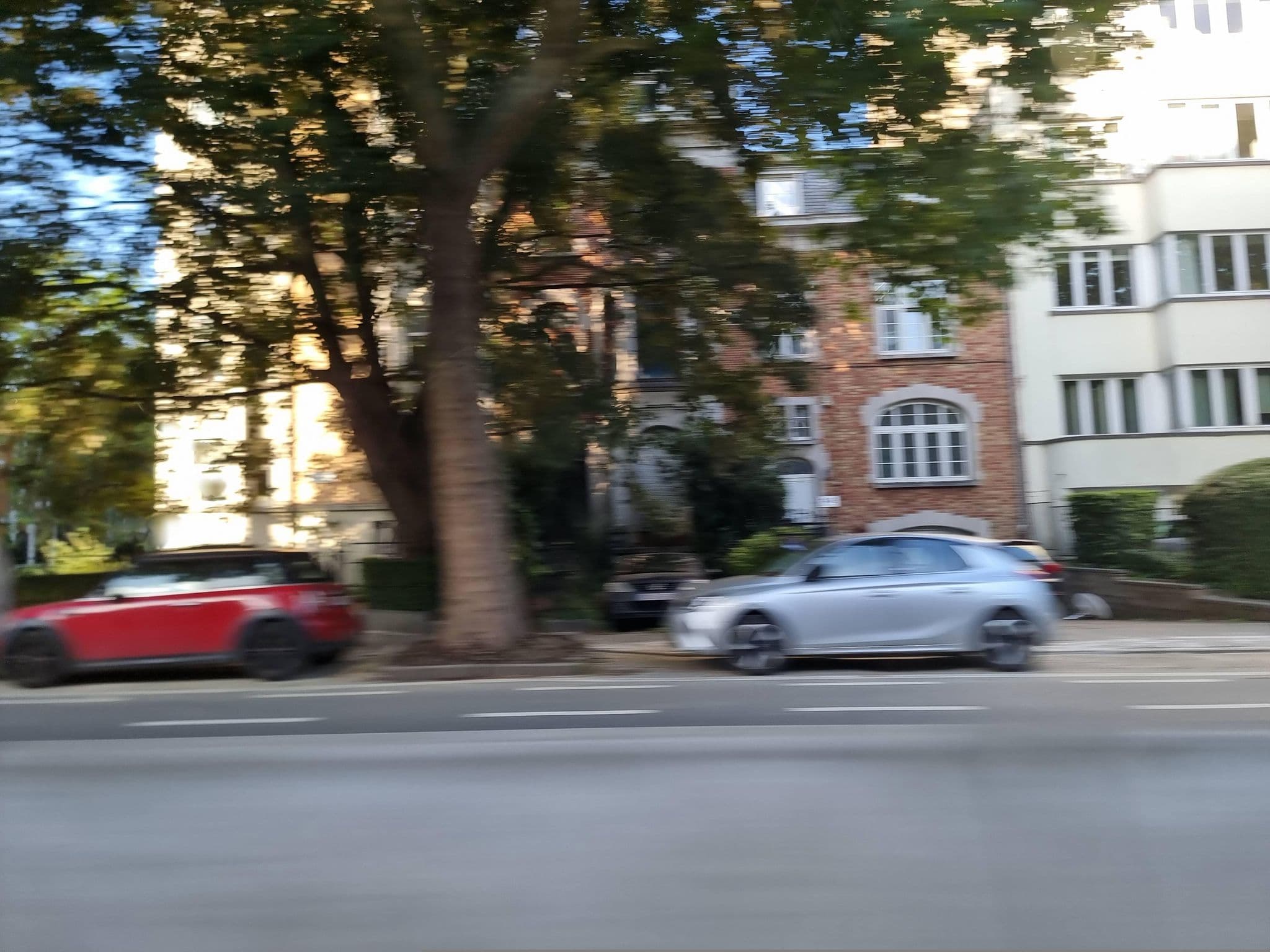 Street view near Monty Small Design HITEL, Woluwe-Saint-Lambert — © mapfool (CC BY-SA · Mapillary)