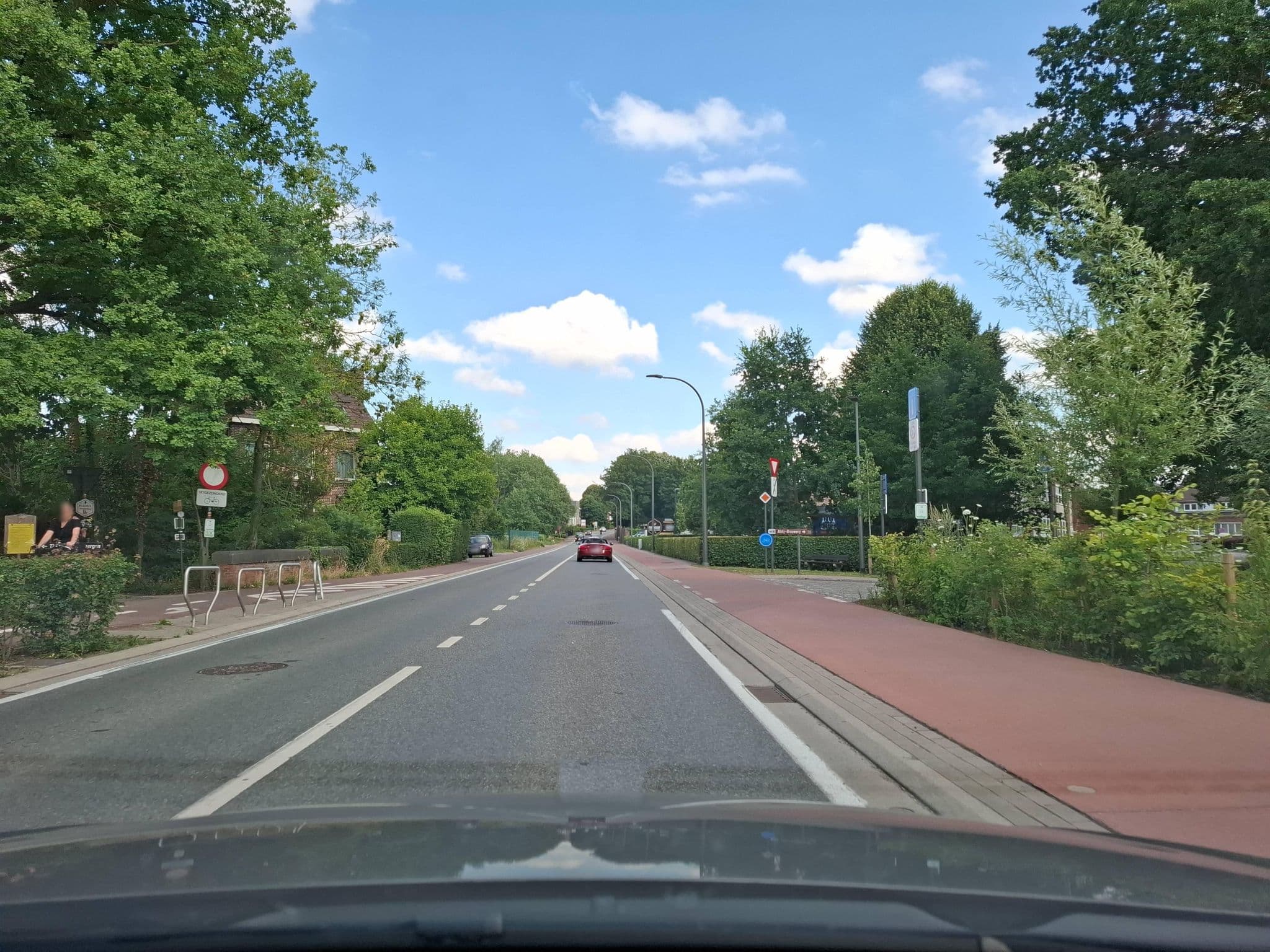 Street view near Atlantis, Grimbergen — © masterofnoroad (CC BY-SA · Mapillary)