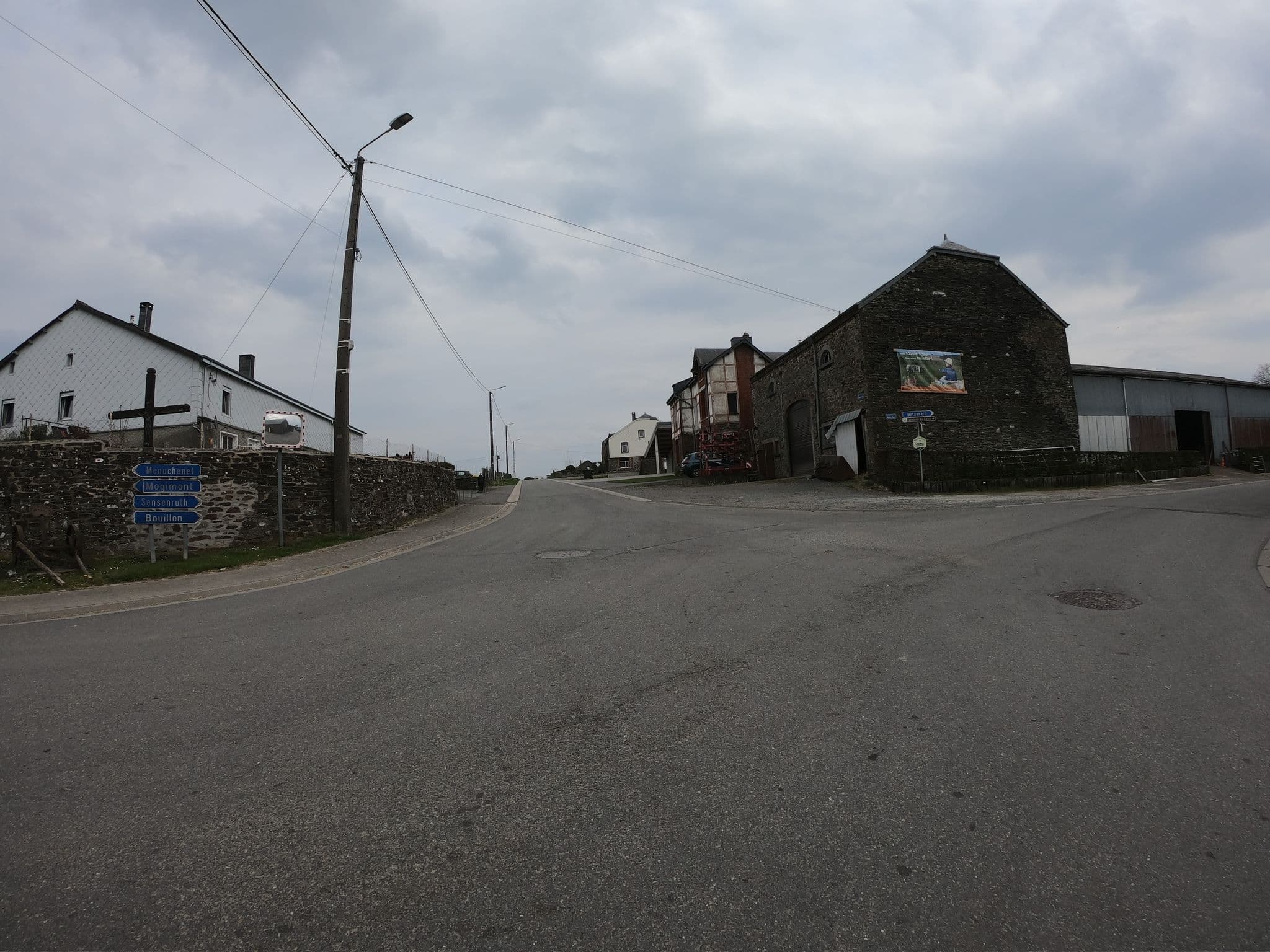 Street view near Au Bon Accueil, Bouillon — © joostjakob (CC BY-SA · Mapillary)