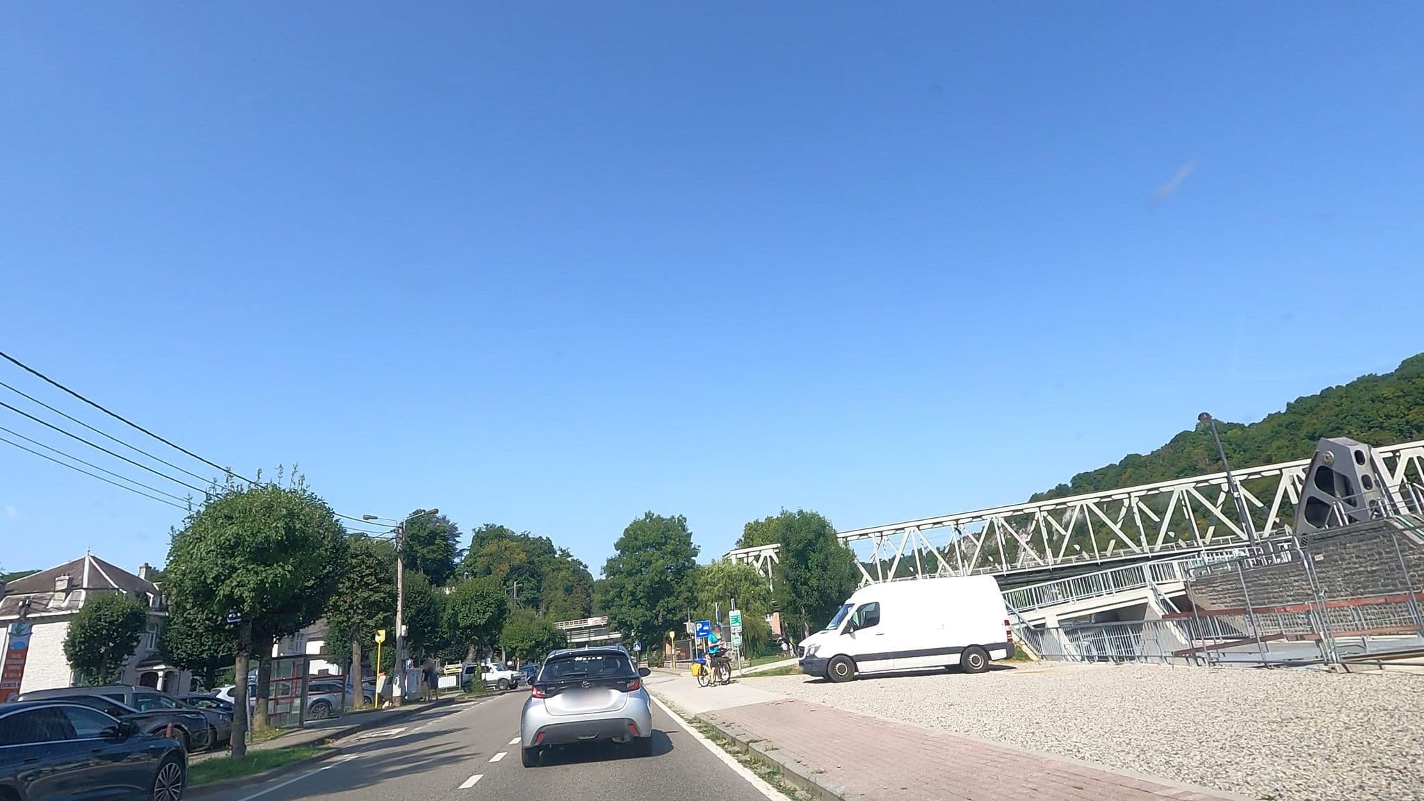 Street view near Dinant Tourisme, Anseremme — © Plover_95 (CC BY-SA · Mapillary)