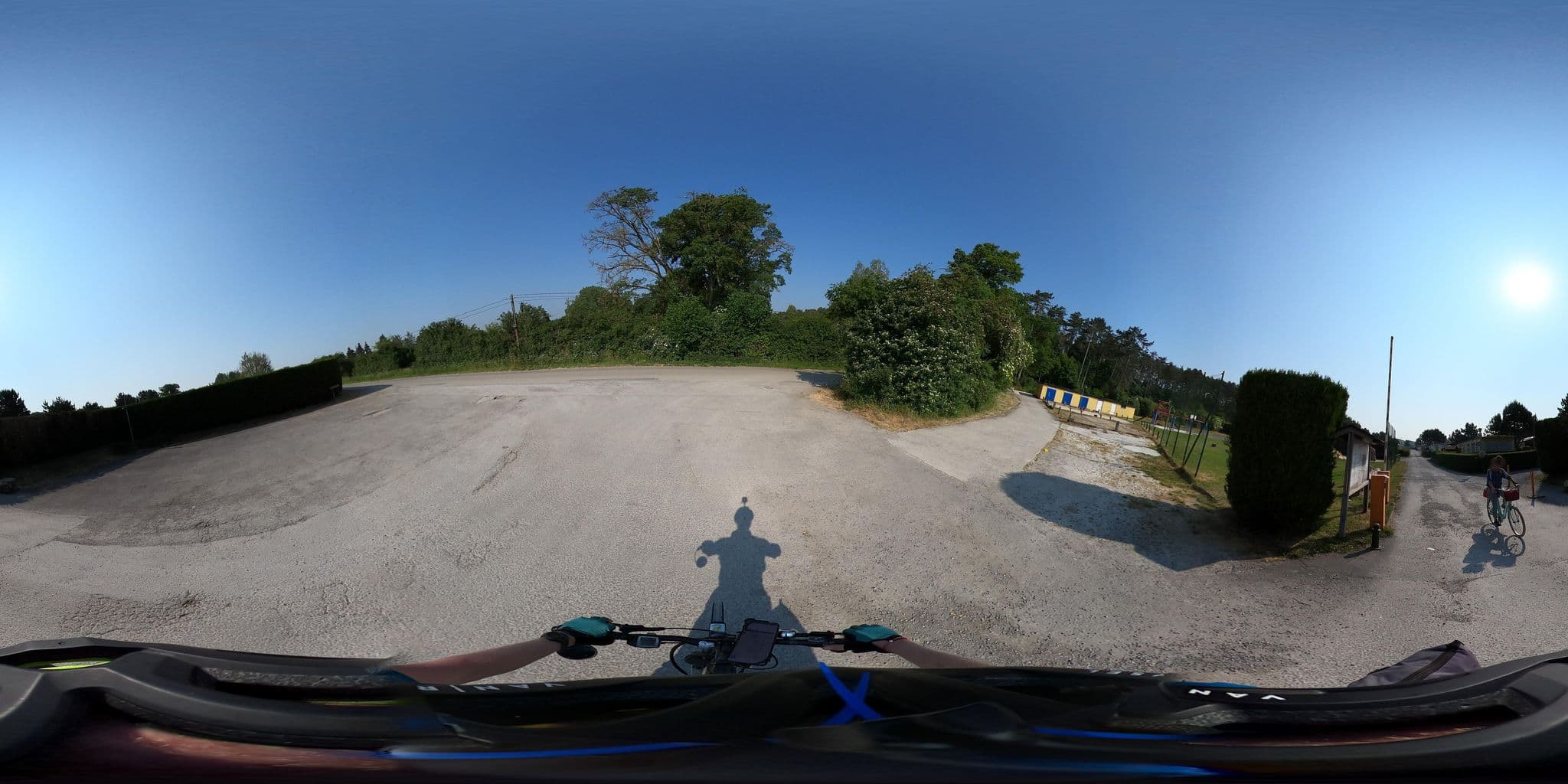Street view near La Fontaine du Roy, Doische — © Stefdegreef (CC BY-SA · Mapillary)