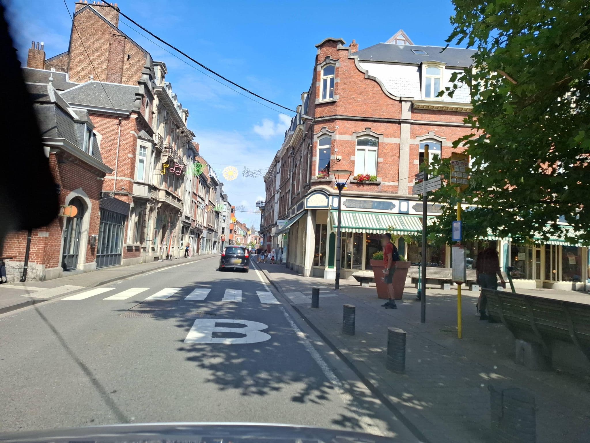 Street view near les terrasses de sax, Dinant — © masterofnoroad (CC BY-SA · Mapillary)