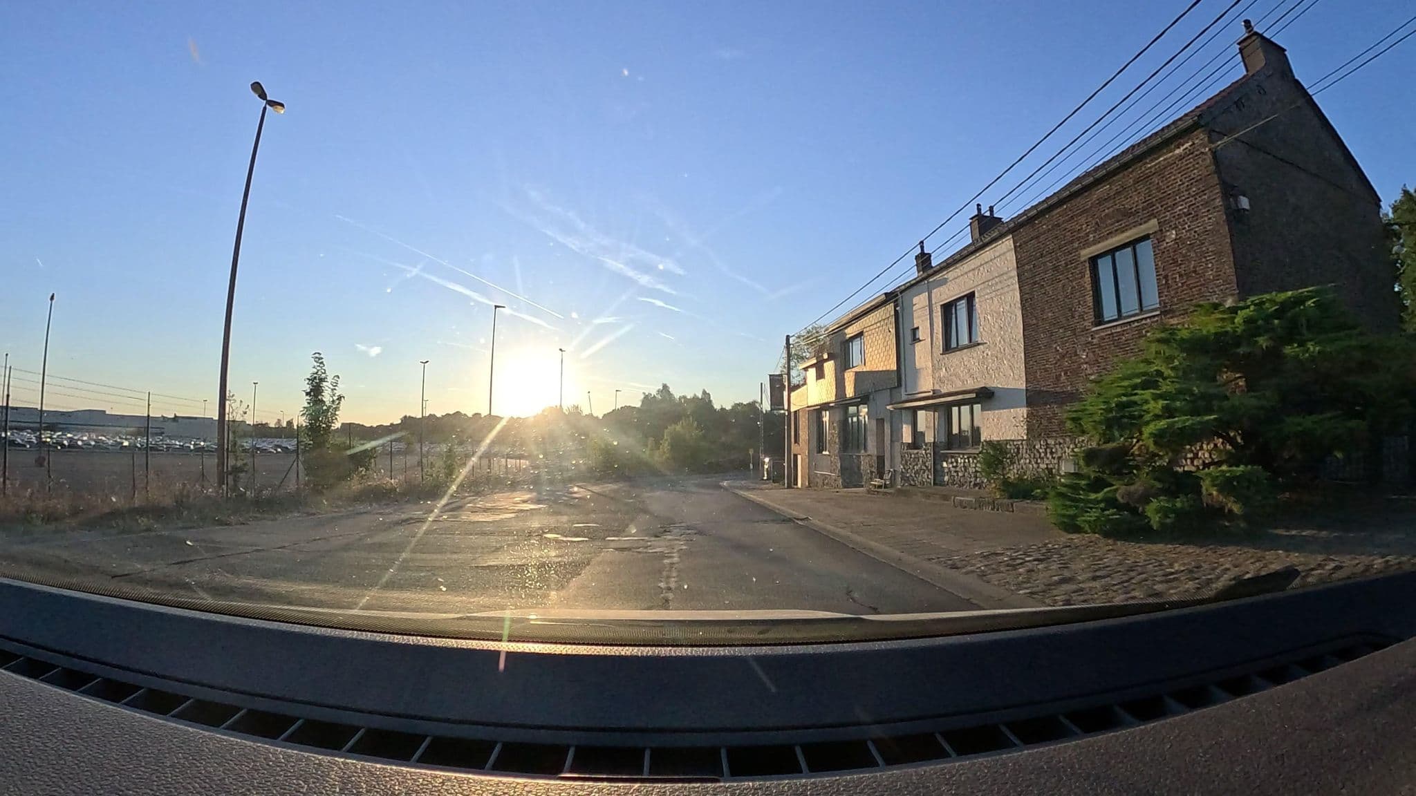 Street view near Otto hotel, Gosselies — © rmic (CC BY-SA · Mapillary)