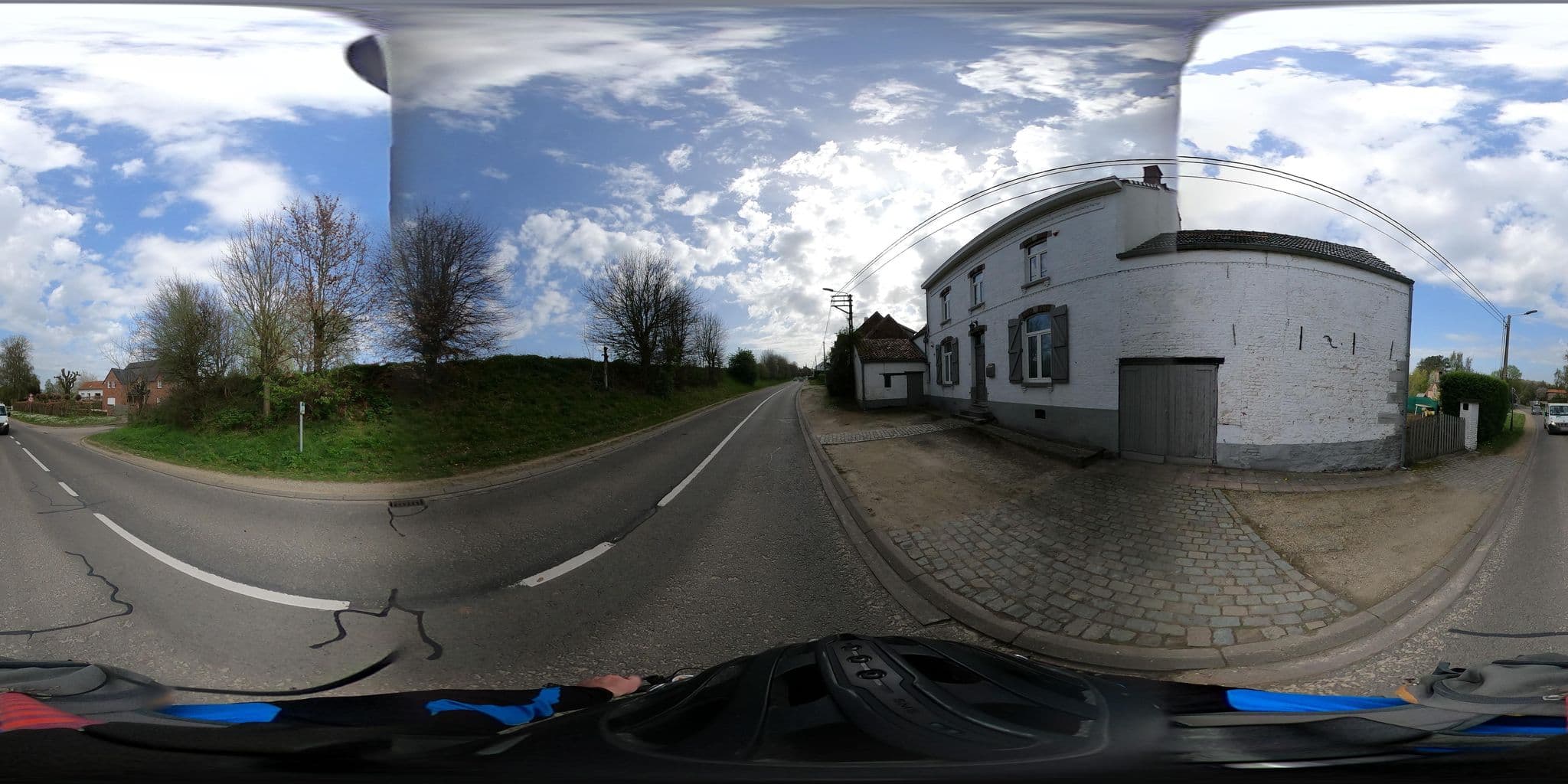 Street view near laroche's residence, Couture-Saint-Germain — © vbombaerts (CC BY-SA · Mapillary)
