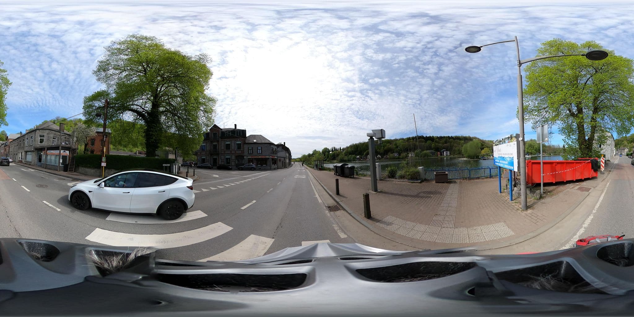Street view near Grisard, Yvoir — © Eebie (CC BY-SA · Mapillary)