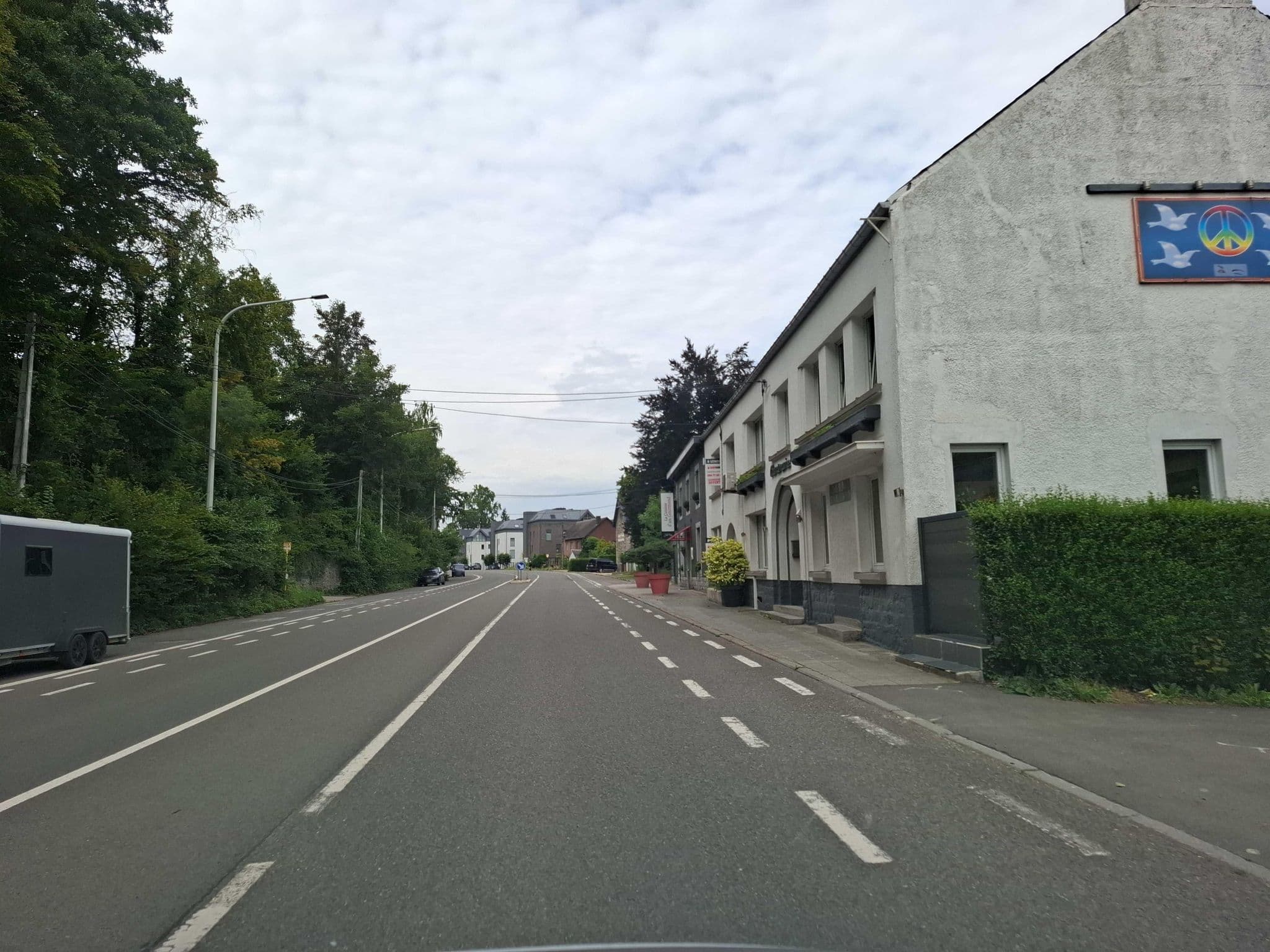 Street view near Le Chantraine, Profondeville — © masterofnoroad (CC BY-SA · Mapillary)