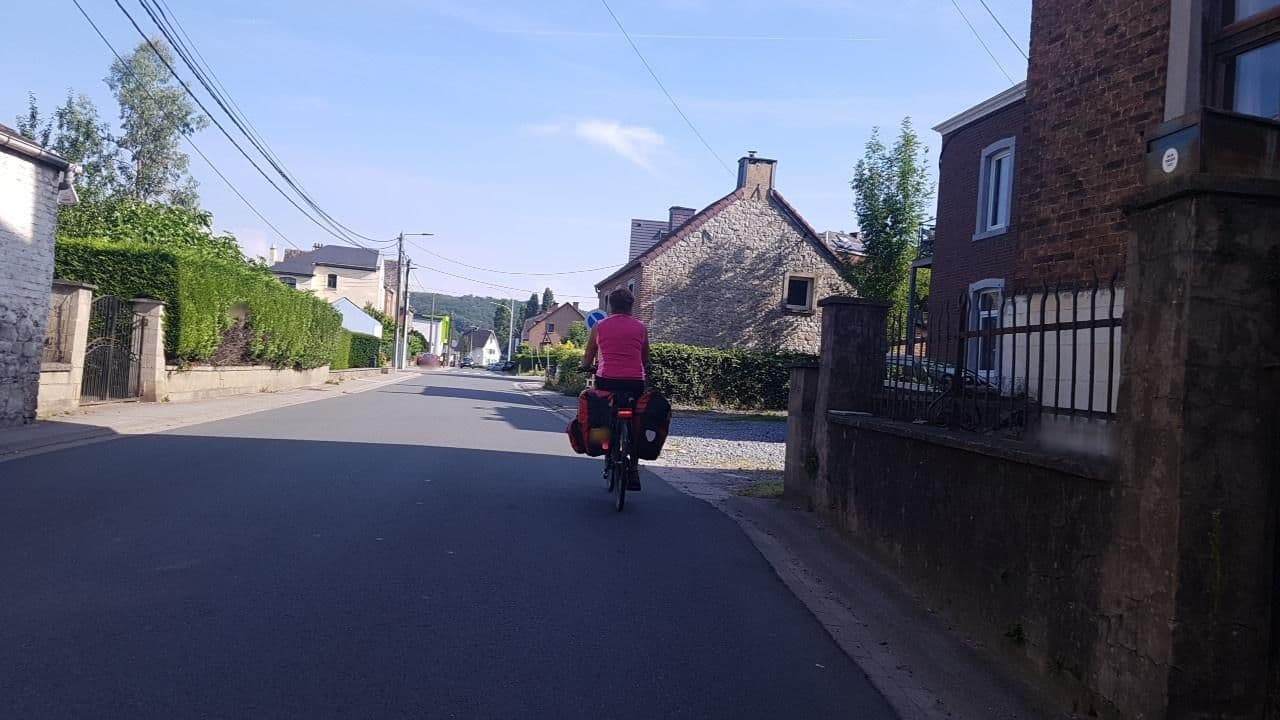 Street view near Gîte 29, Malonne — © changchun1 (CC BY-SA · Mapillary)