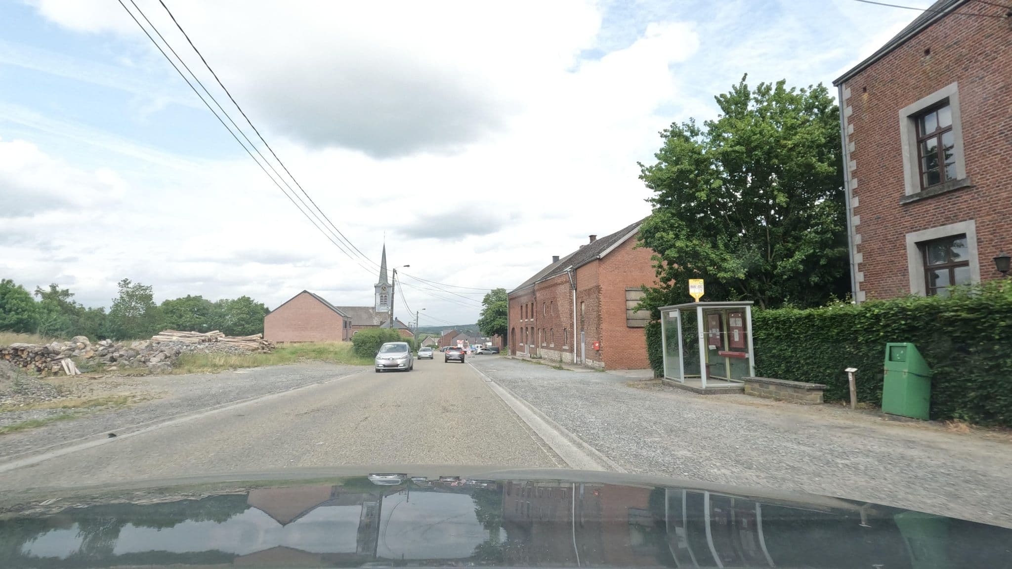 Street view near La récréation, Noiseux — © vinisa (CC BY-SA · Mapillary)
