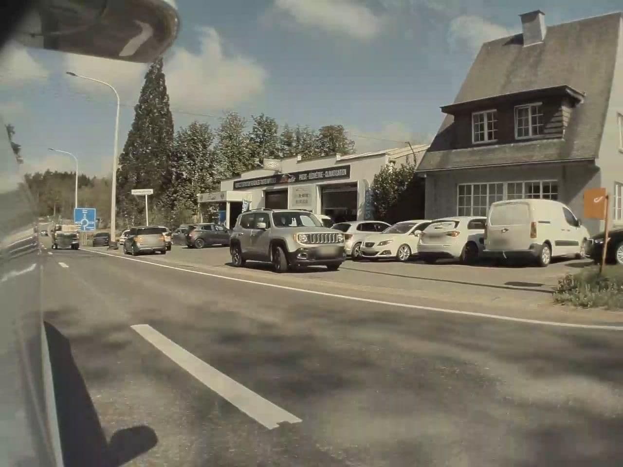 Street view near Huisje In De Ardennen, Libin — © tumblecow (CC BY-SA · Mapillary)