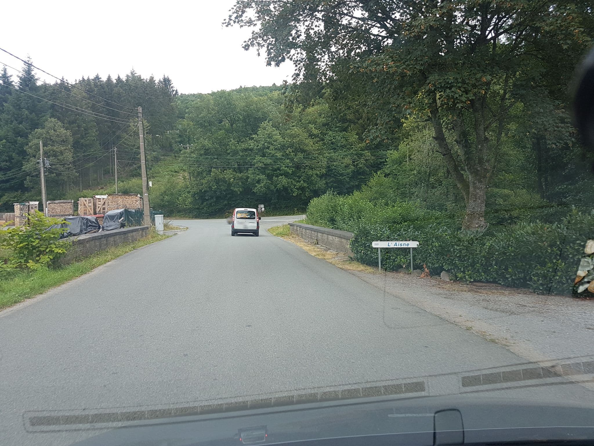 Street view near Hotel Des Sources de L' Aisne SNC, Manhay — © reine5 (CC BY-SA · Mapillary)