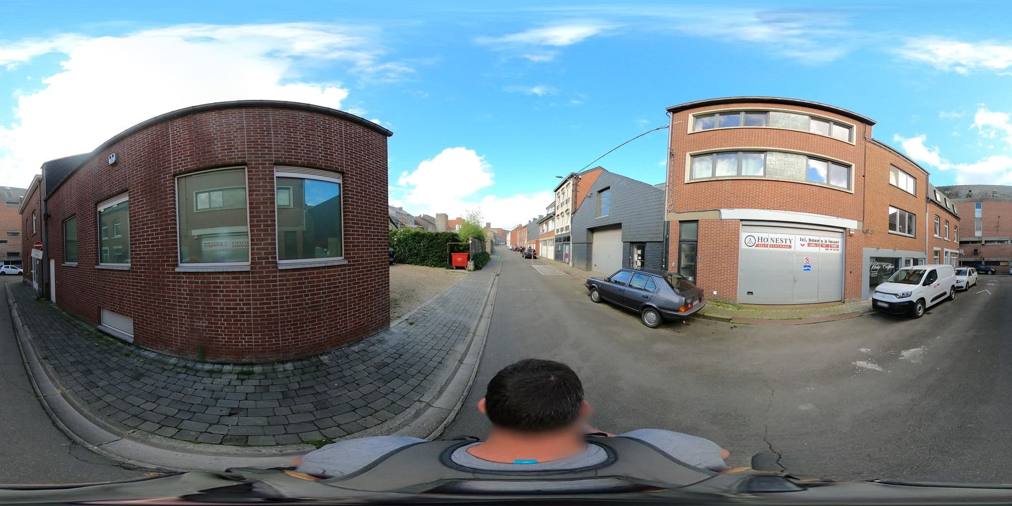 Street view near Château de Jannée, Ciney — © vbombaerts (CC BY-SA · Mapillary)