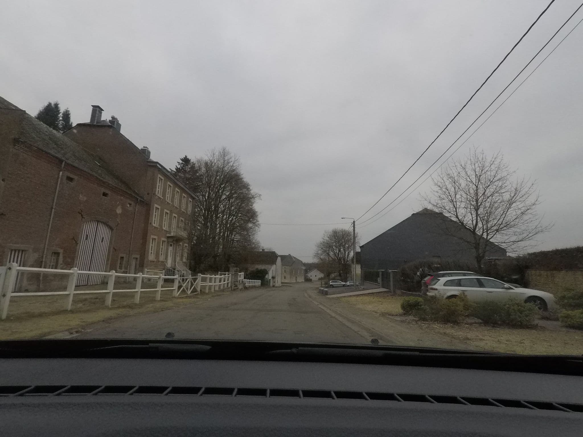 Street view near Chez Jeanne - Chambres d'hôtes Province de Luxembourg, Rulles — © juminet (CC BY-SA · Mapillary)