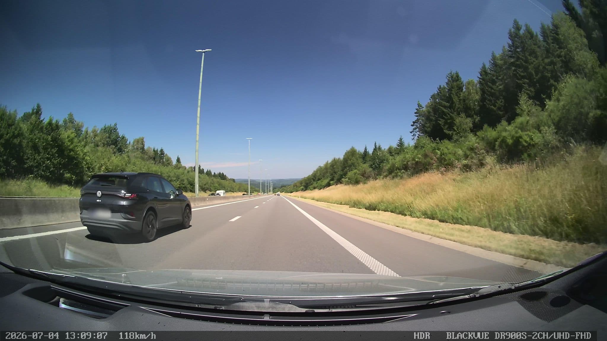 Street view near Gendarmerie Chevron, Manhay — © madel (CC BY-SA · Mapillary)