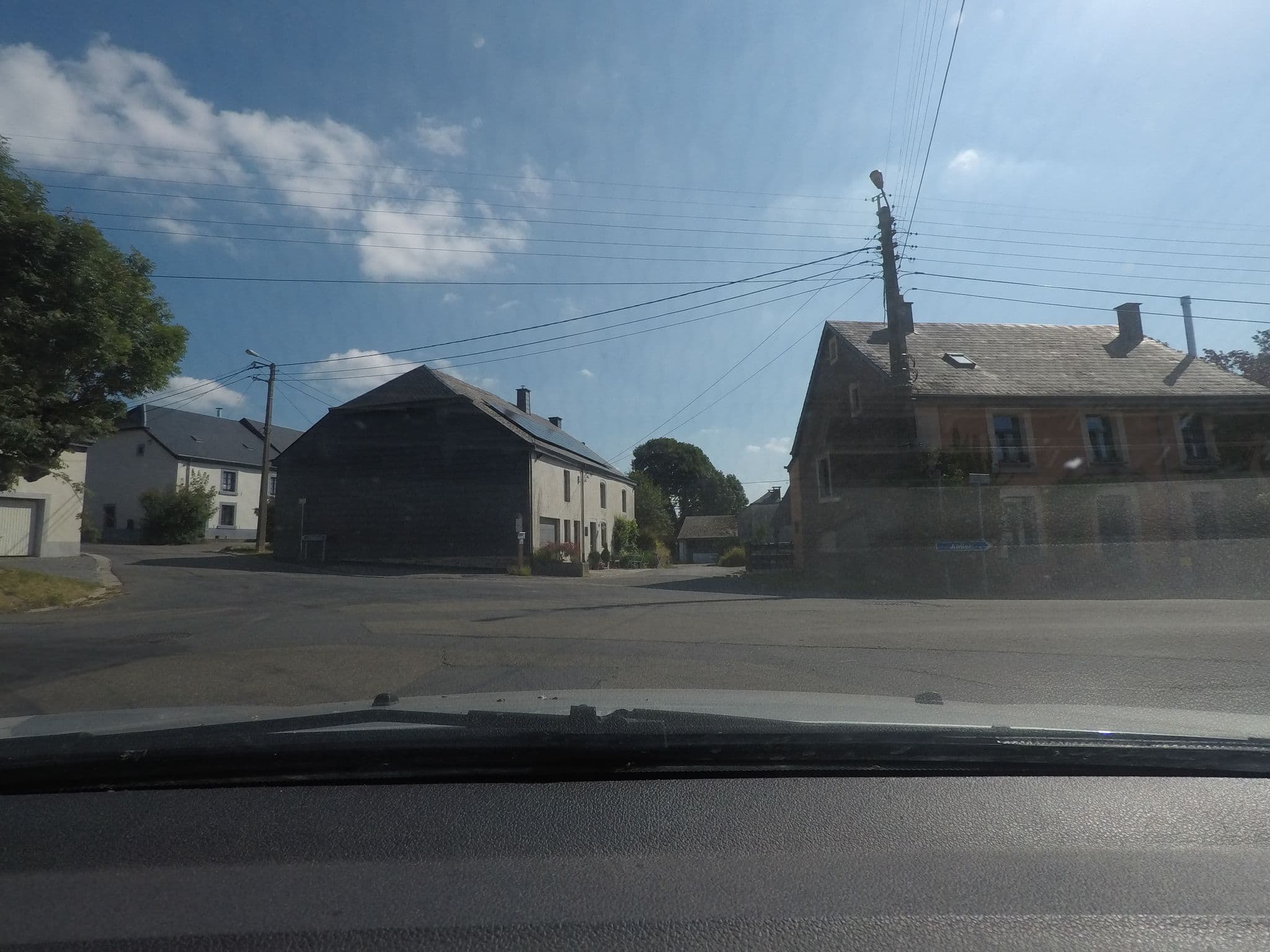 Street view near Gites-Clairiere-Ardenne, Léglise — © juminet (CC BY-SA · Mapillary)