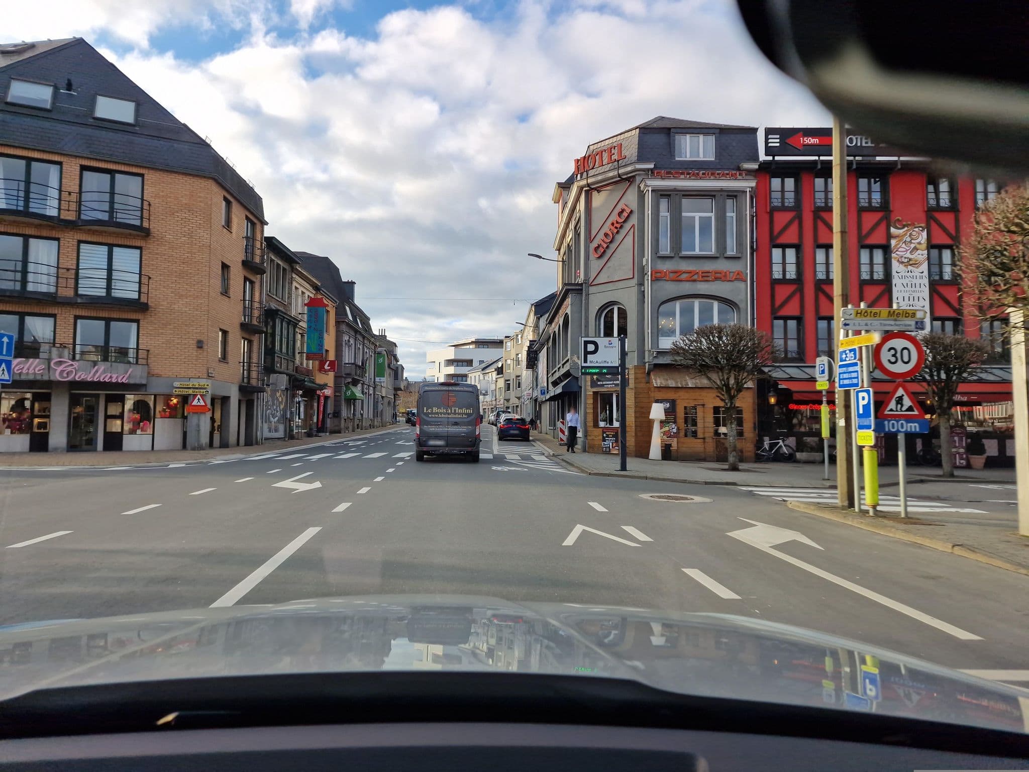 Street view near Hotel Le Caprice, Bastogne — © Bertrand013 (CC BY-SA · Mapillary)