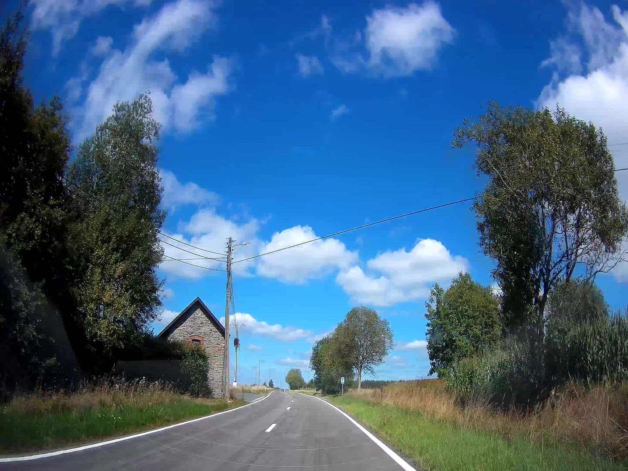 Street view near Maison de Vacance Hemroulle, Longchamps — © fuchserl (CC BY-SA · Mapillary)