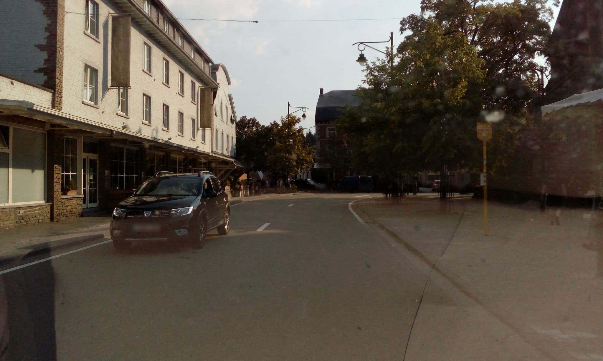 Street view near Cl Est Venu Ici, Han-sur-Lesse — © micmin1972 (CC BY-SA · Mapillary)